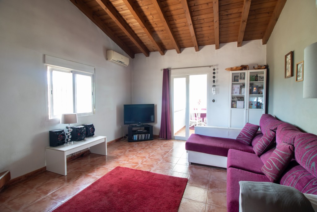 3 Bed, 2 Bath, HouseFor Sale, Álora, Malaga