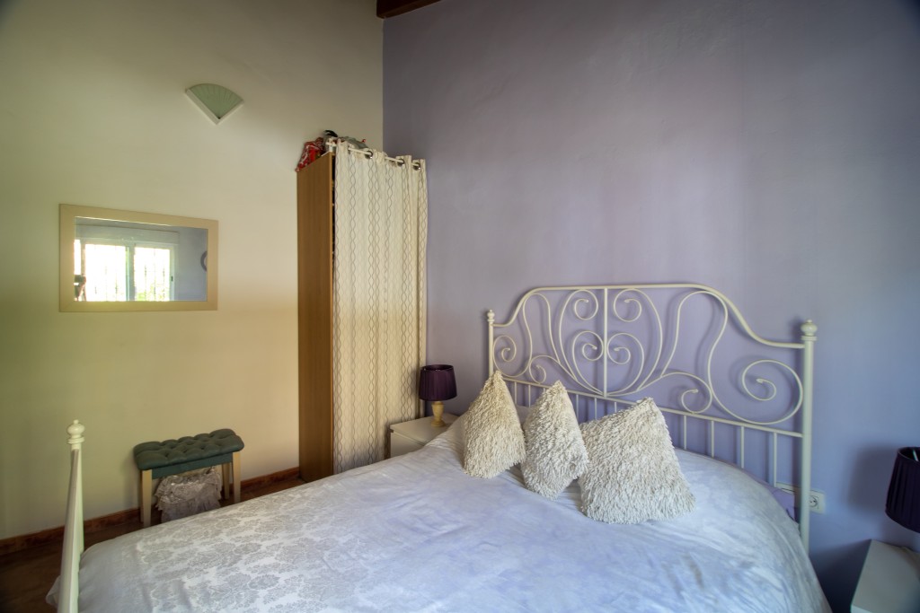 3 Bed, 2 Bath, HouseFor Sale, Álora, Malaga