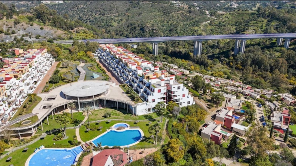 2 Bed, 2 Bath, HouseFor Sale, Benahavis, Malaga