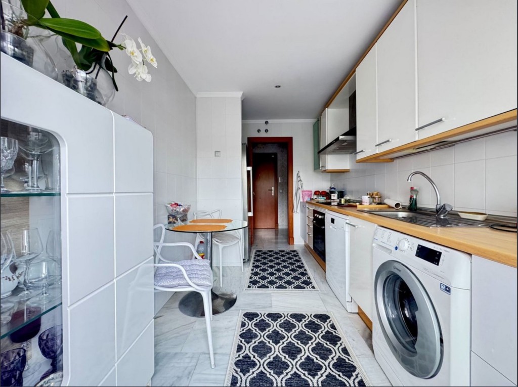 2 Bed, 2 Bath, HouseFor Sale, Benahavis, Malaga