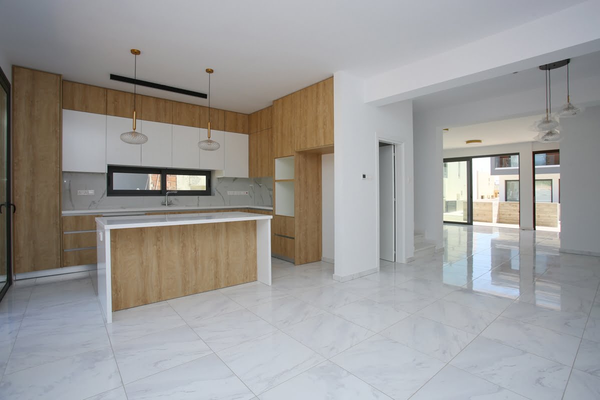 3 Bed, 1 Bath, HouseFor Sale, Mesogi, Pafos