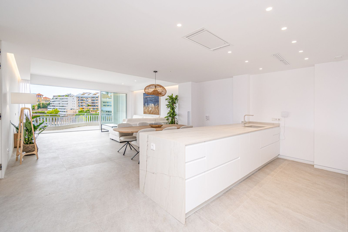 3 Bed, 3 Bath, ApartmentFor Sale, Palma de Mallorca, Islas Baleares 3 Bed, 3 Bath, ApartmentFor Sale, Palma de Mallorca, Islas Baleares