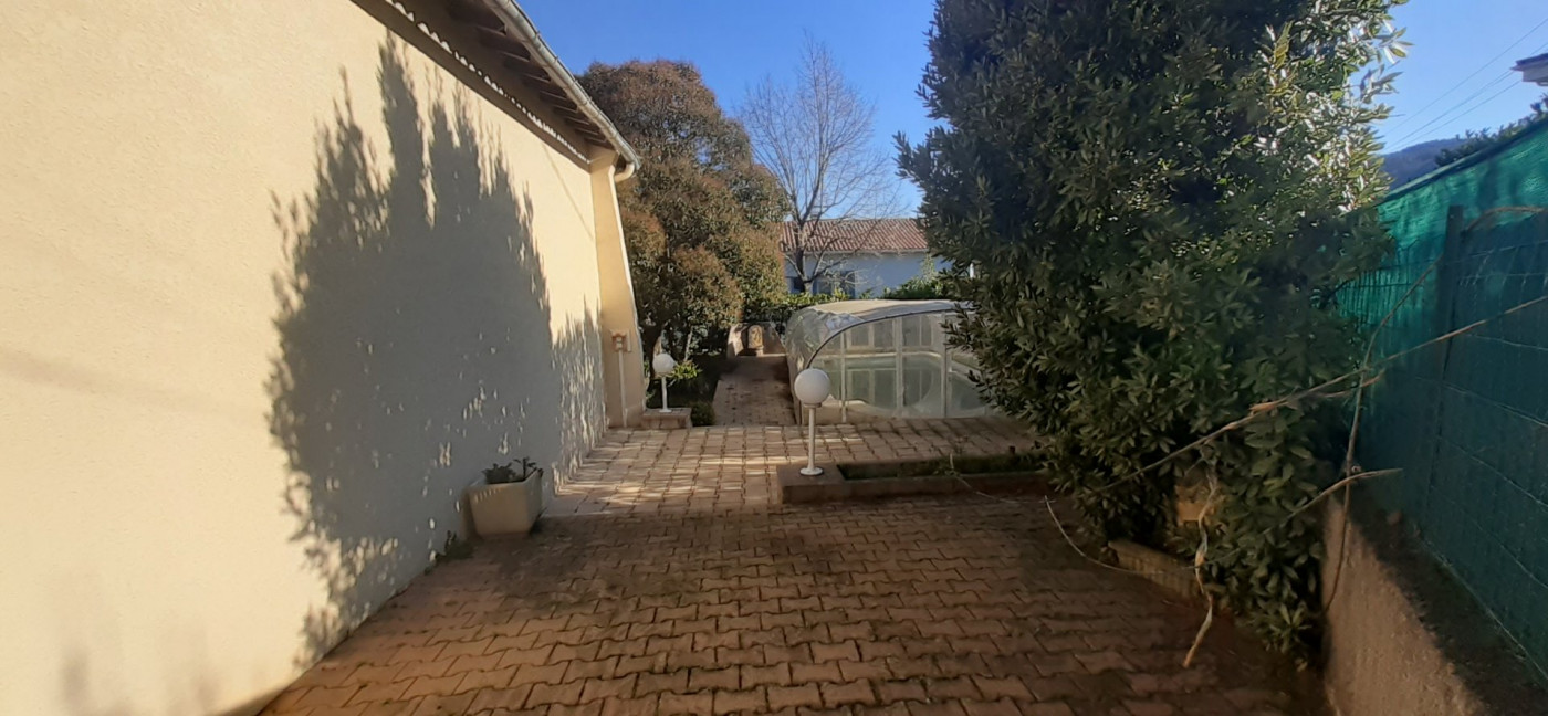 6 Bed, HouseFor Sale, Lodeve, Herault, Languedoc-Roussillon, 34700