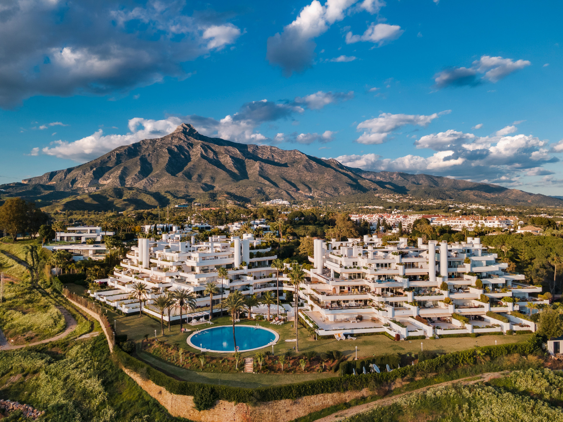 3 Bed, 3 Bath, ApartmentFor Sale, Marbella, Malaga 3 Bed, 3 Bath, ApartmentFor Sale, Marbella, Malaga