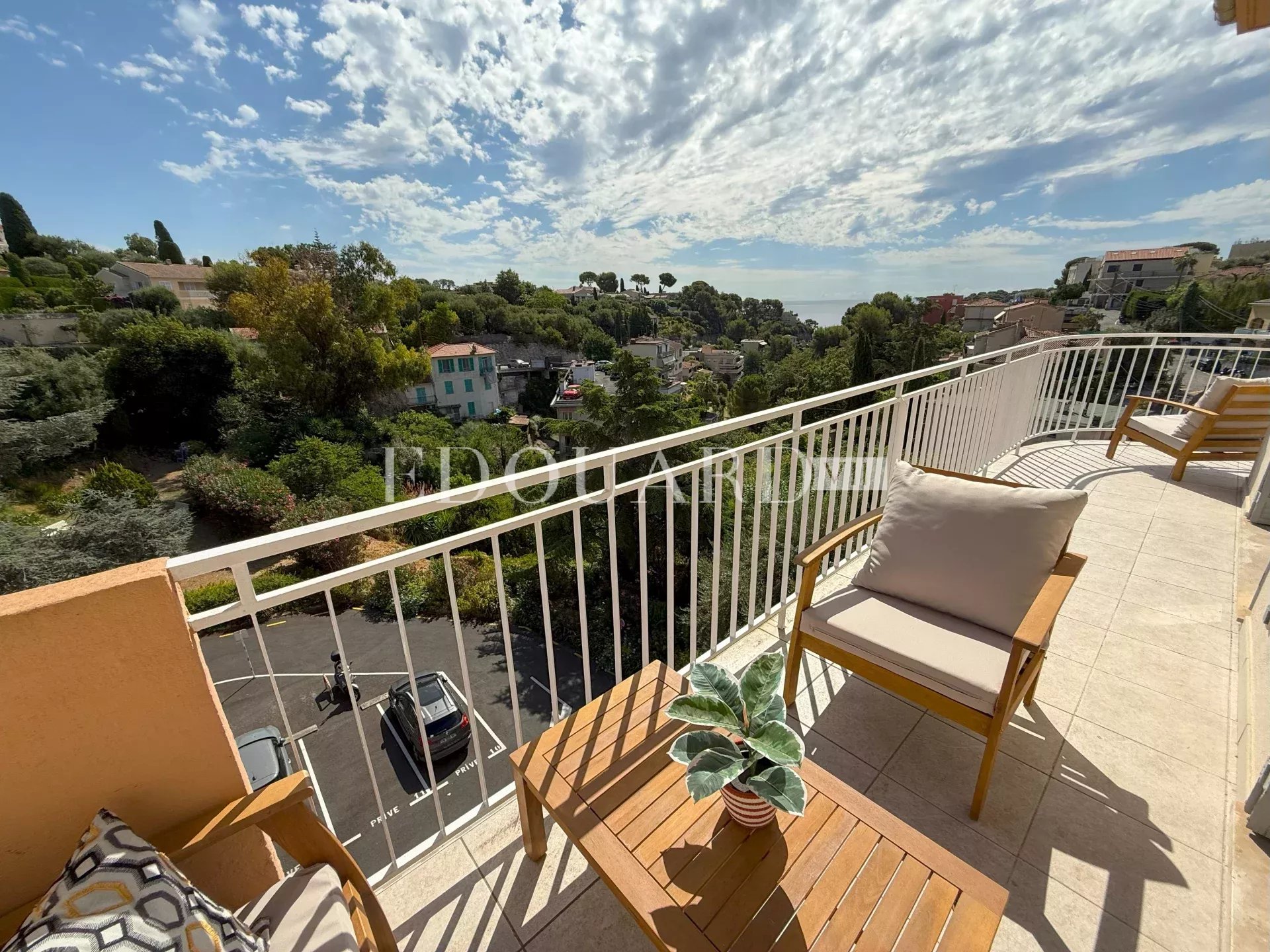 2 Bed, 1 Bath, ApartmentFor Sale, Roquebrune-Cap-Martin, Alpes-Maritimes