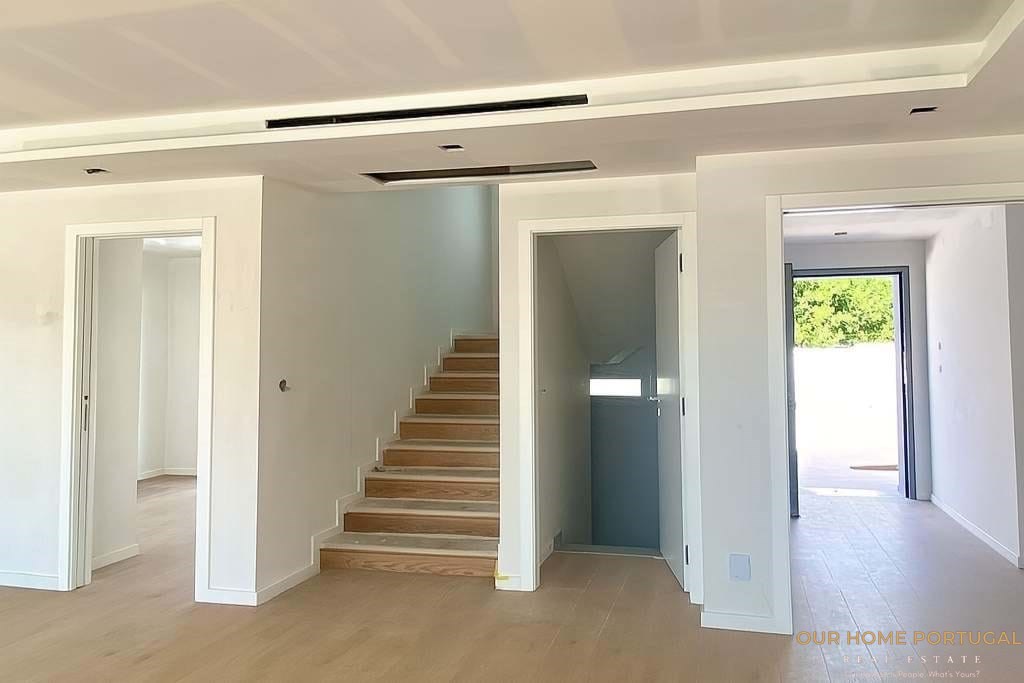 4 Bed, 4 Bath, HouseFor Sale, Cascais, Lisboa