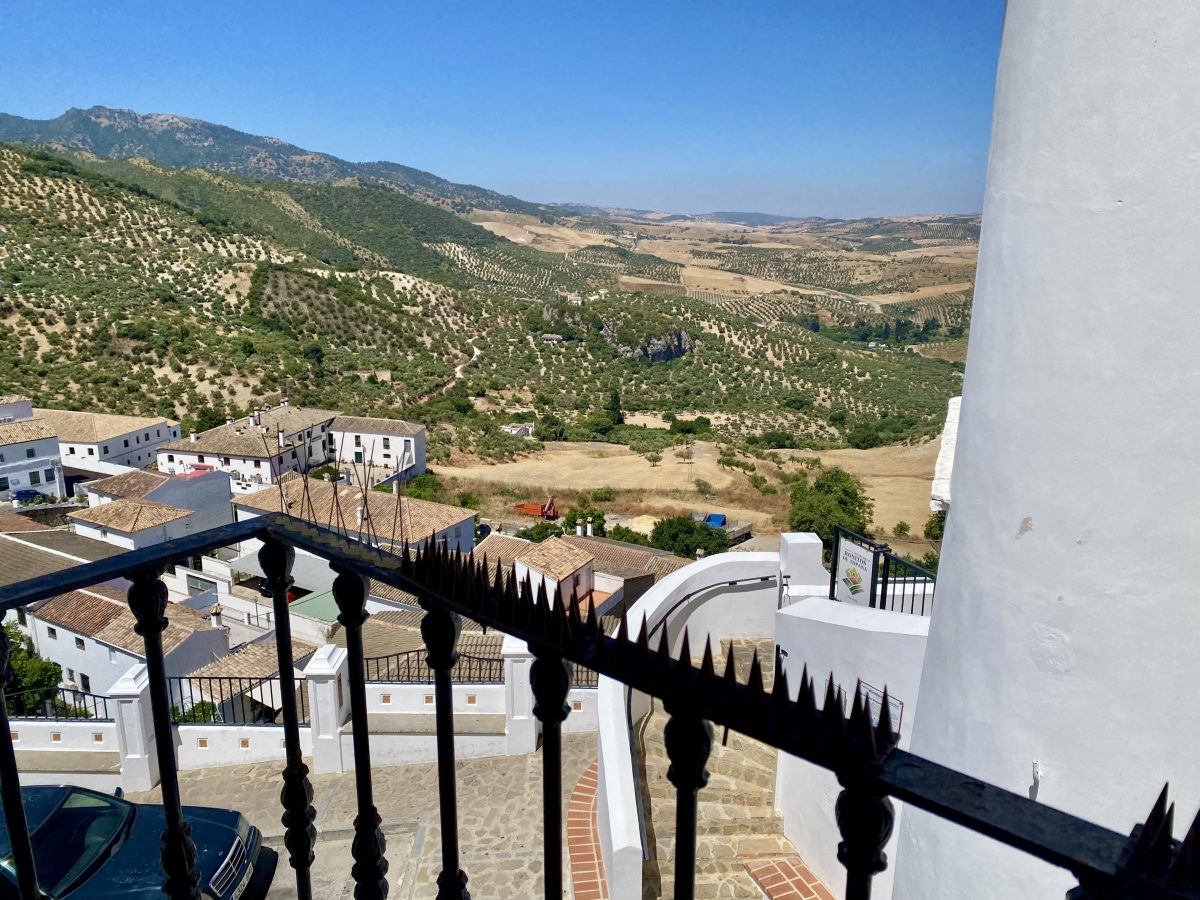 3 Bed, 1 Bath, HouseFor Sale, Zahara de La Sierra, Andalucia