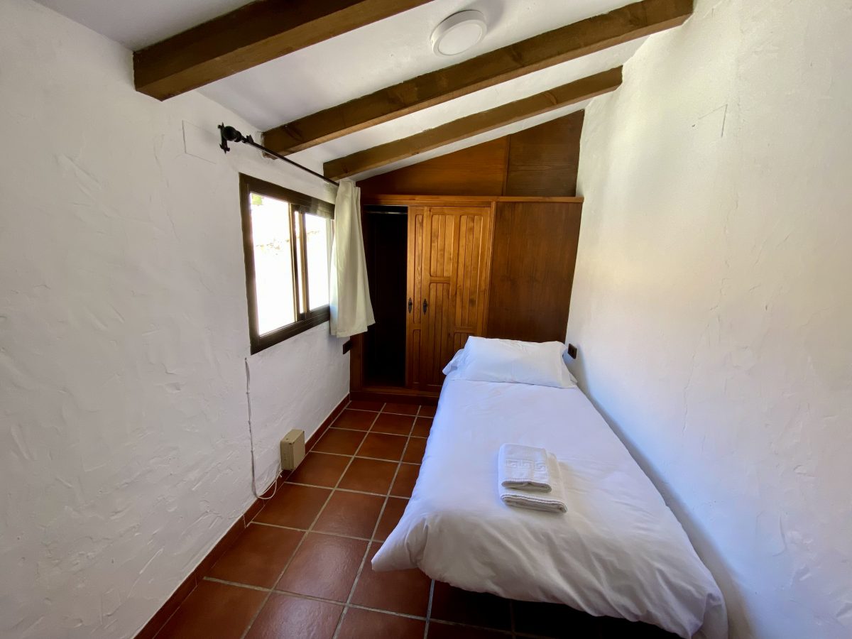 3 Bed, 1 Bath, HouseFor Sale, Zahara de La Sierra, Andalucia