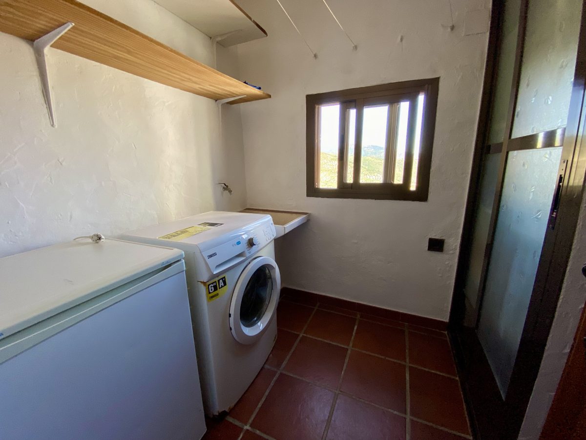 3 Bed, 1 Bath, HouseFor Sale, Zahara de La Sierra, Andalucia