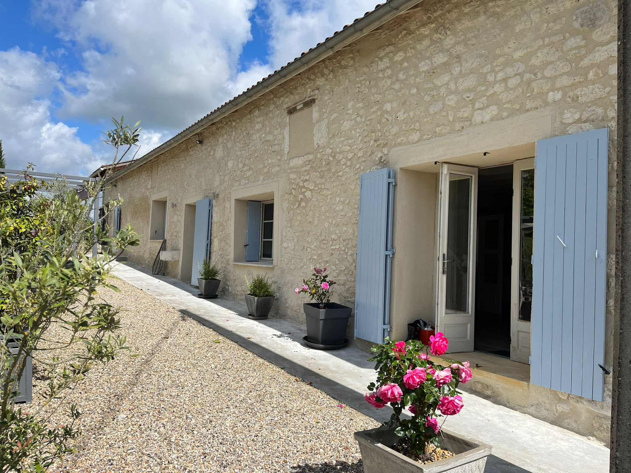 5 Bed, 1 Bath, HouseFor Sale, Saint-jean-de-duras, Lot-et-Garonne, Aquitaine, 47120