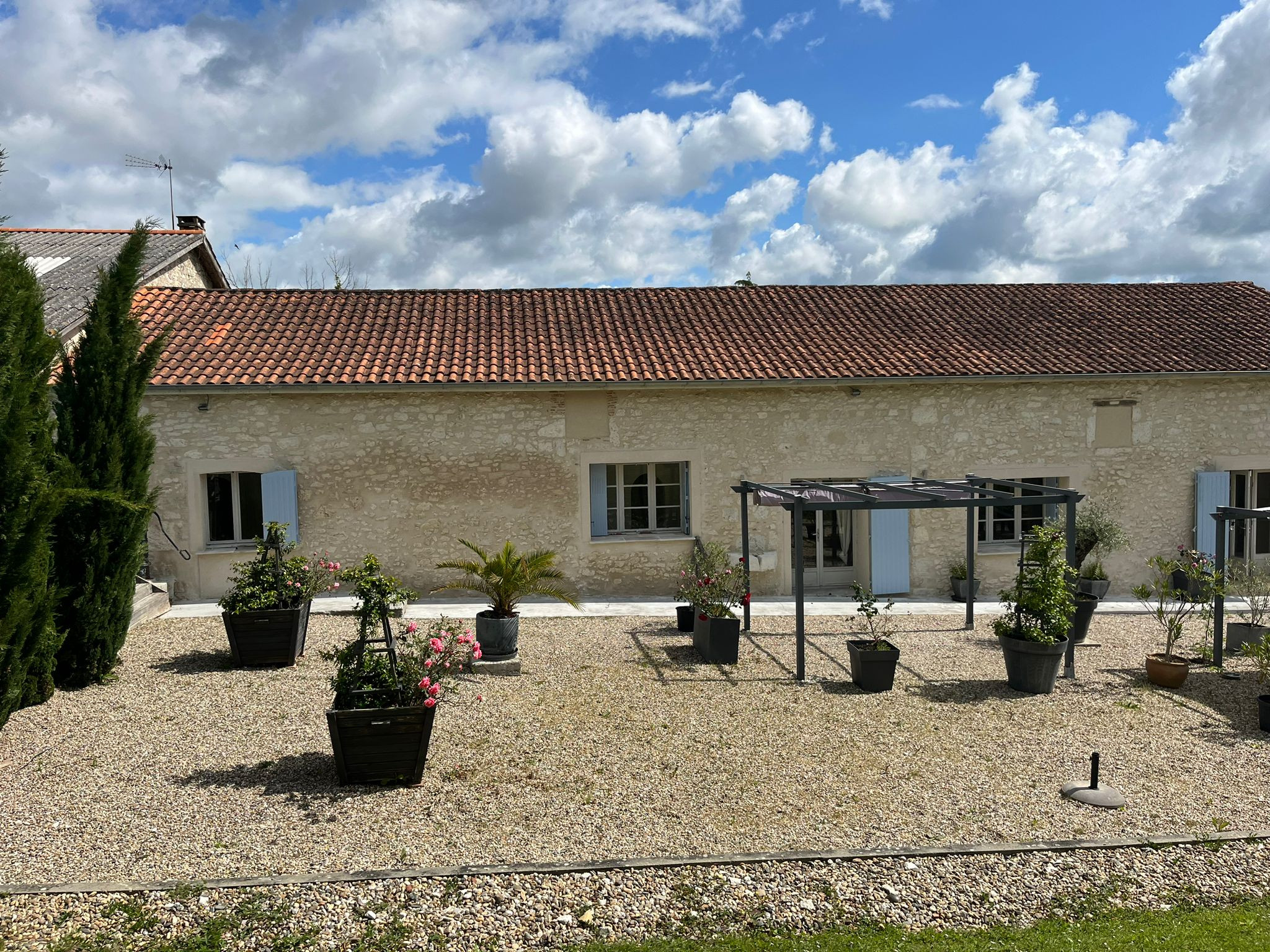 5 Bed, 1 Bath, HouseFor Sale, Saint-jean-de-duras, Lot-et-Garonne, Aquitaine, 47120