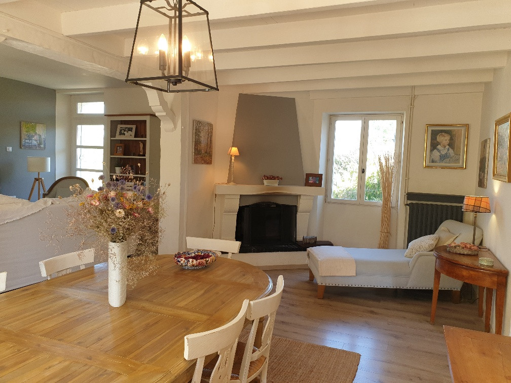 5 Bed, 1 Bath, HouseFor Sale, Saint-jean-de-duras, Lot-et-Garonne, Aquitaine, 47120