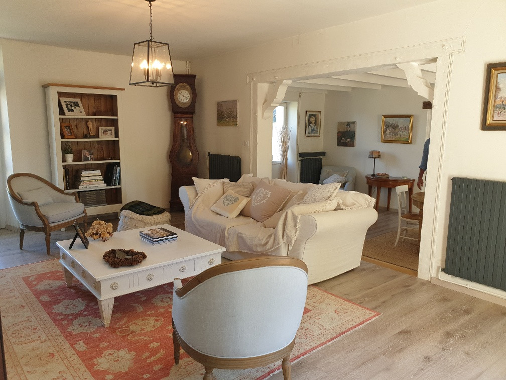 5 Bed, 1 Bath, HouseFor Sale, Saint-jean-de-duras, Lot-et-Garonne, Aquitaine, 47120