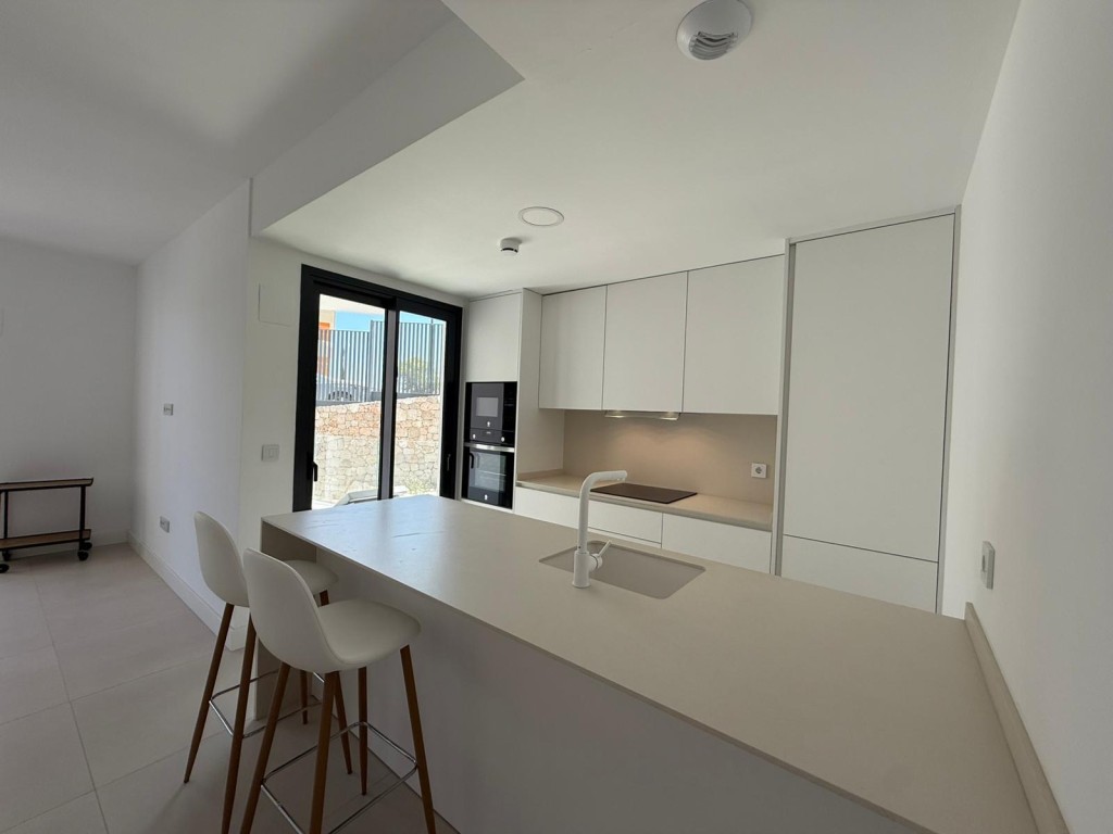 3 Bed, 2 Bath, ApartmentFor Sale, Fuengirola, Malaga