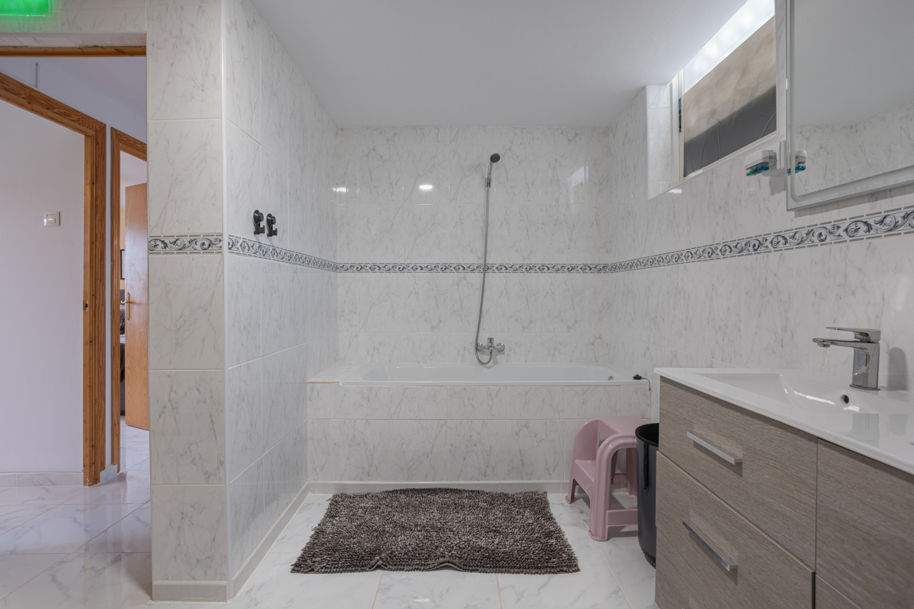 5 Bed, 3 Bath, HouseFor Sale, Albatera, Alicante