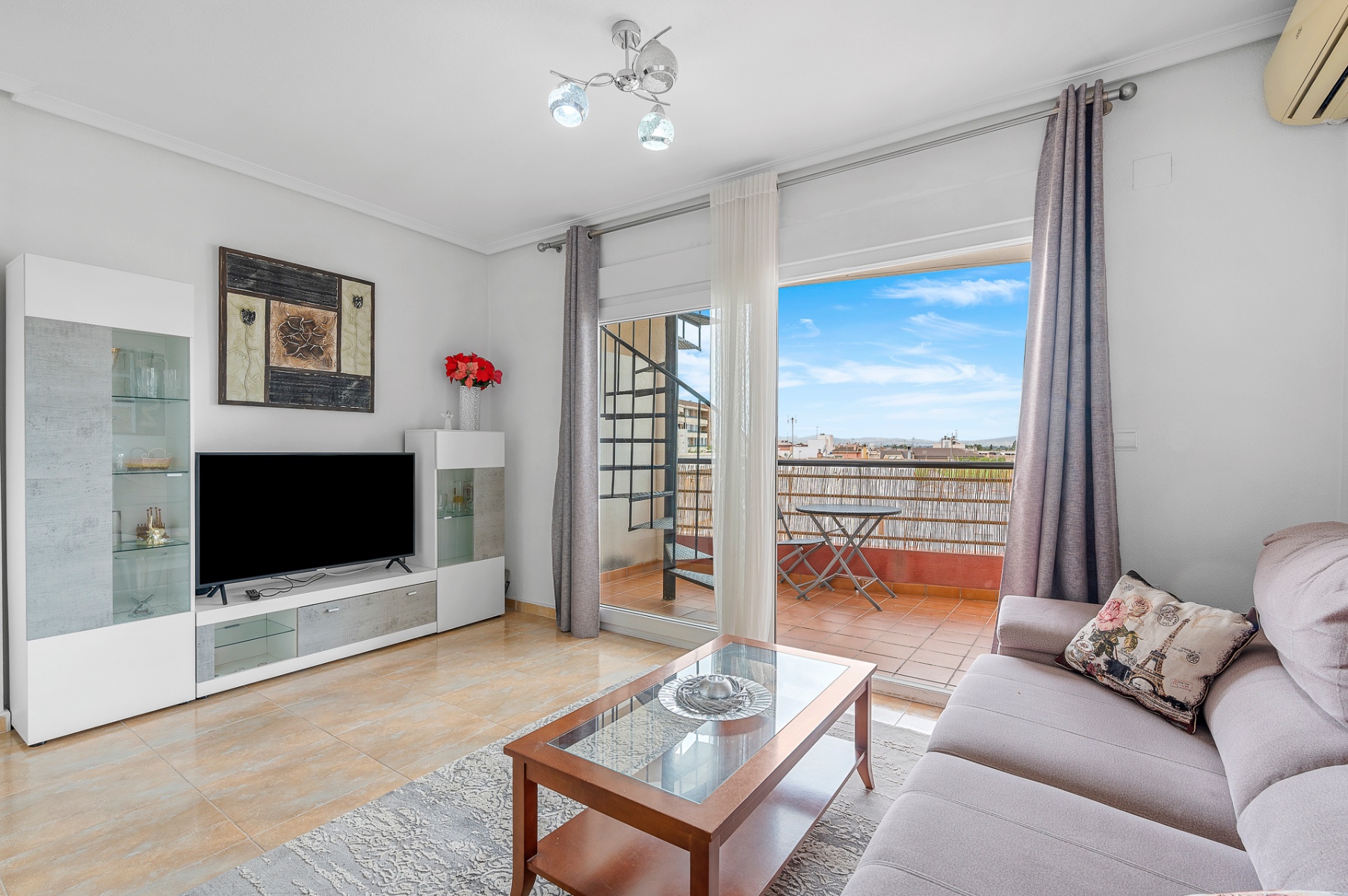 2 Bed, 1 Bath, ApartmentFor Sale, Almoradi, Alicante