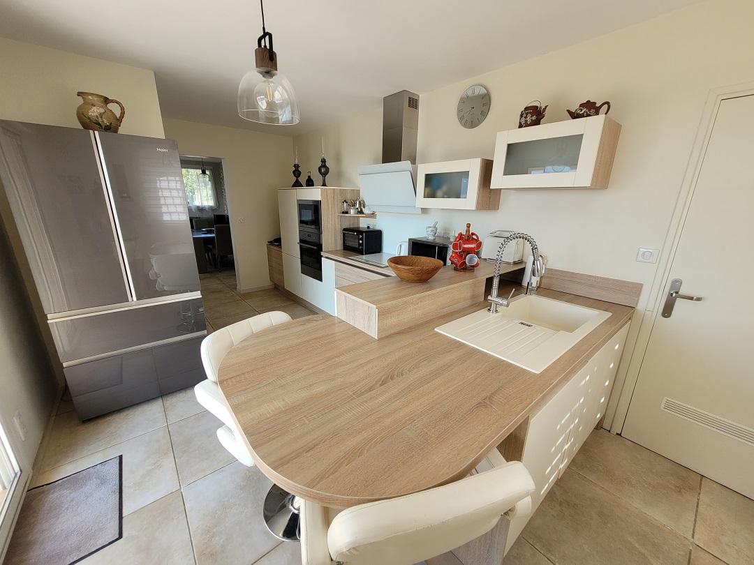 3 Bed, 1 Bath, HouseFor Sale, Faugeres, Herault, Languedoc-Roussillon, 34600