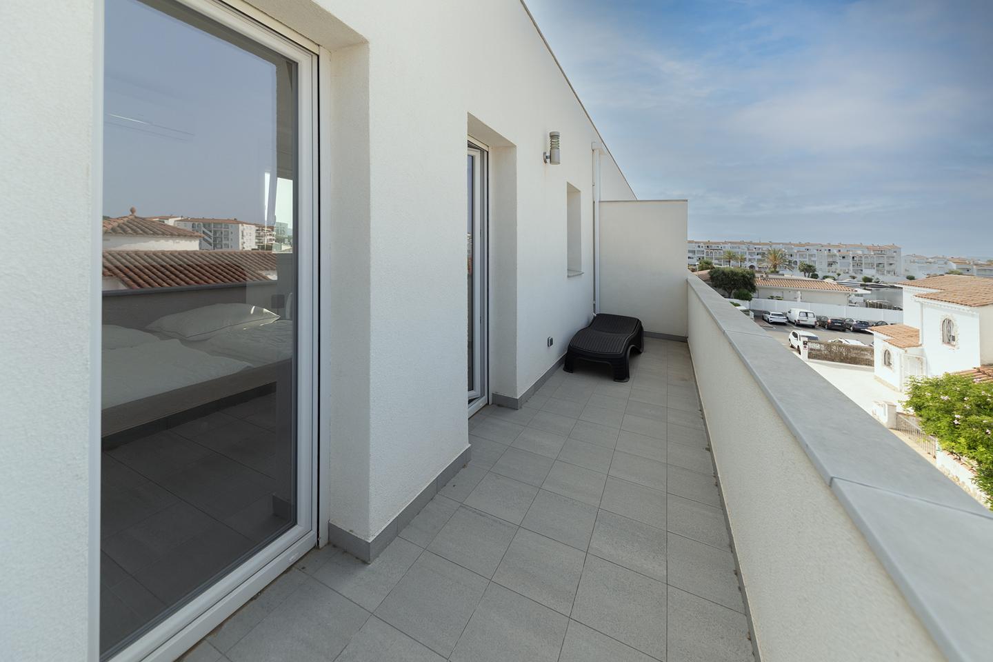 3 Bed, 4 Bath, HouseFor Sale, Empuriabrava, Girona, 17487