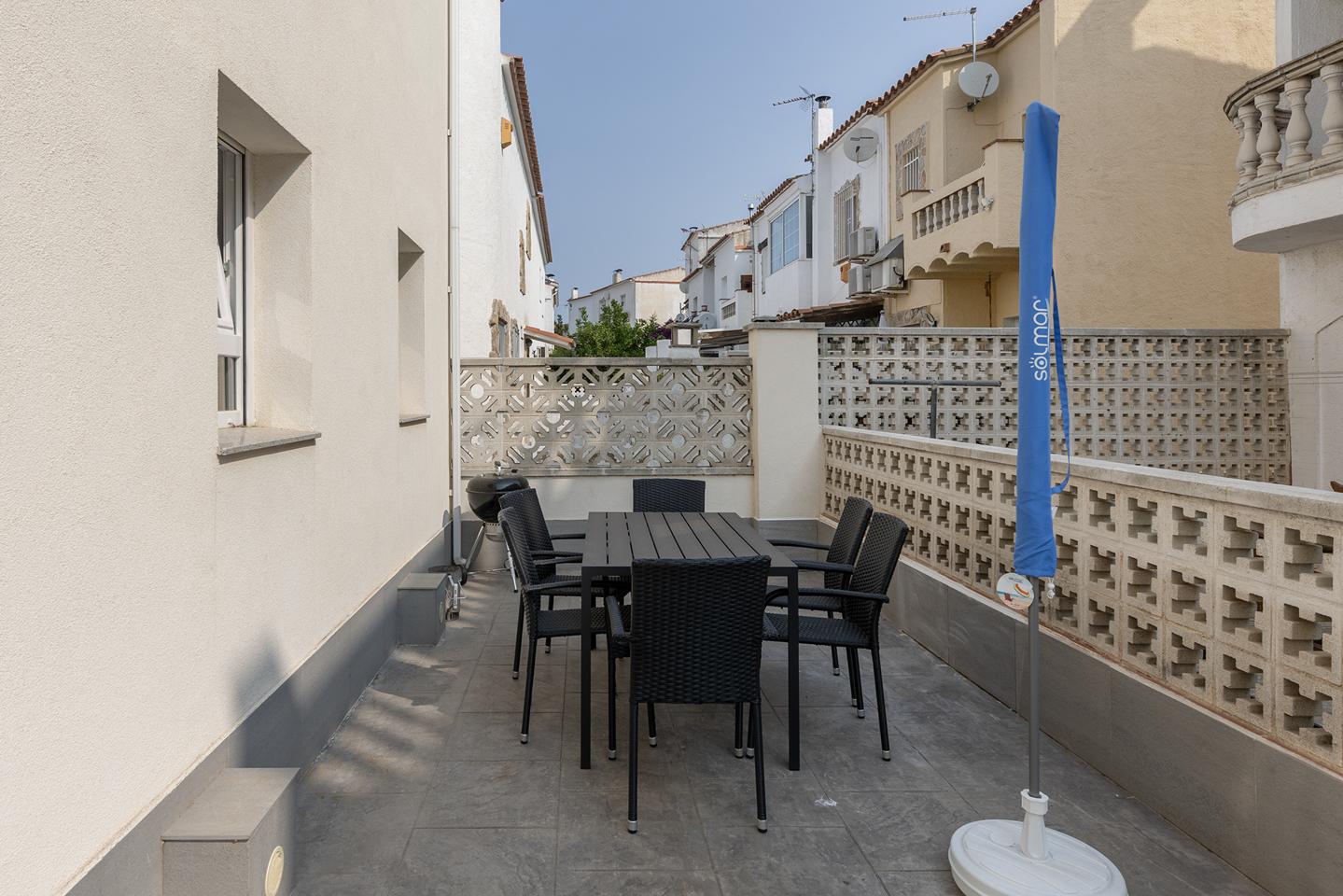 3 Bed, 4 Bath, HouseFor Sale, Empuriabrava, Girona, 17487