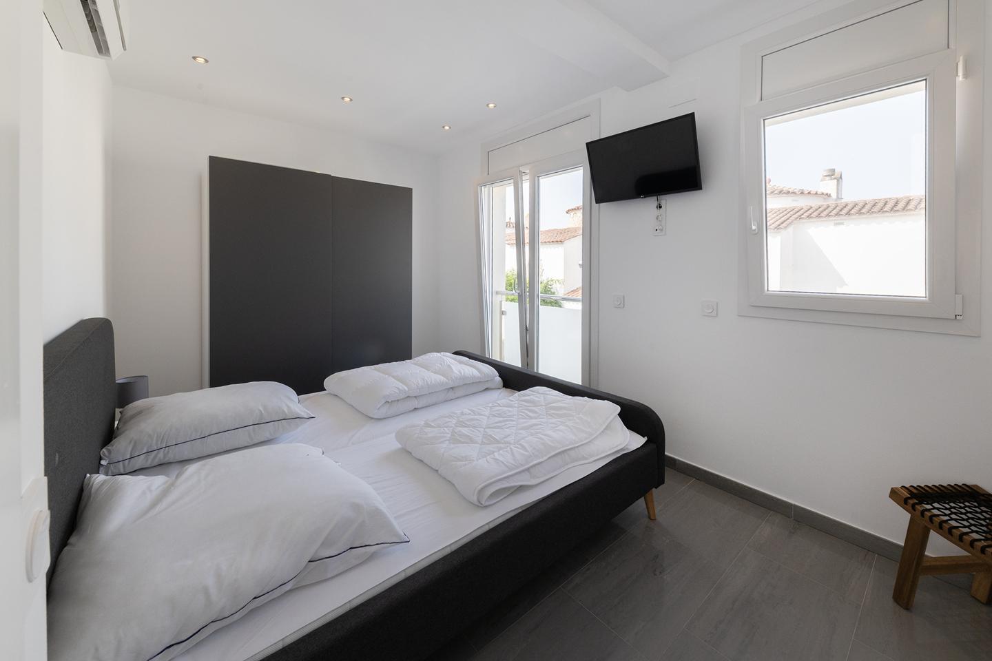 3 Bed, 4 Bath, HouseFor Sale, Empuriabrava, Girona, 17487