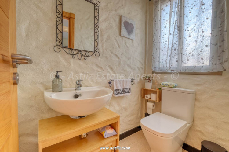 4 Bed, 4 Bath, HouseFor Sale, Guargacho, Guargacho