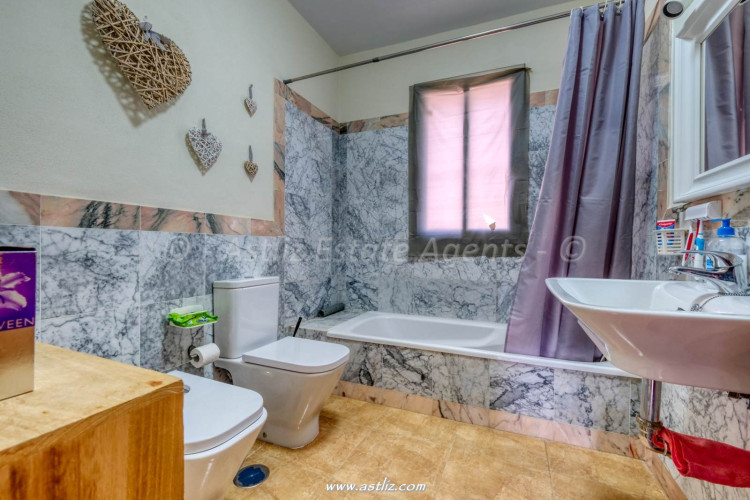 4 Bed, 4 Bath, HouseFor Sale, Guargacho, Guargacho