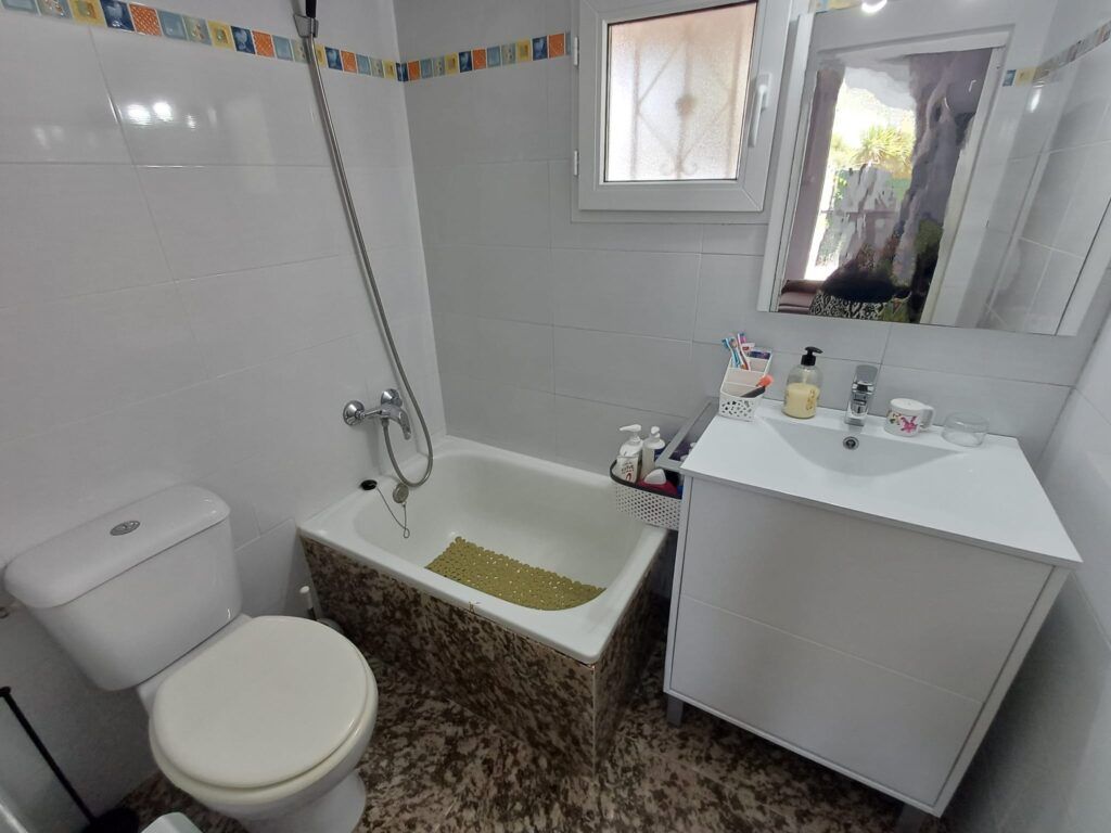 2 Bed, 1 Bath, HouseFor Sale, Oliva, Valencia, 46780