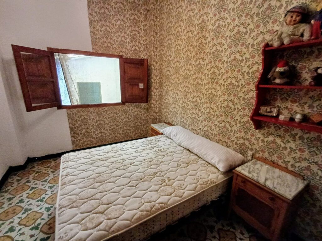 5 Bed, 2 Bath, HouseFor Sale, Oliva, Valencia, 46780