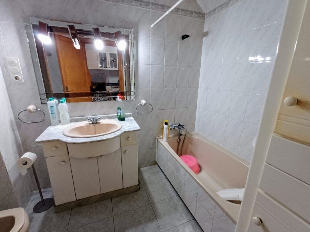 5 Bed, 2 Bath, HouseFor Sale, Oliva, Valencia, 46780