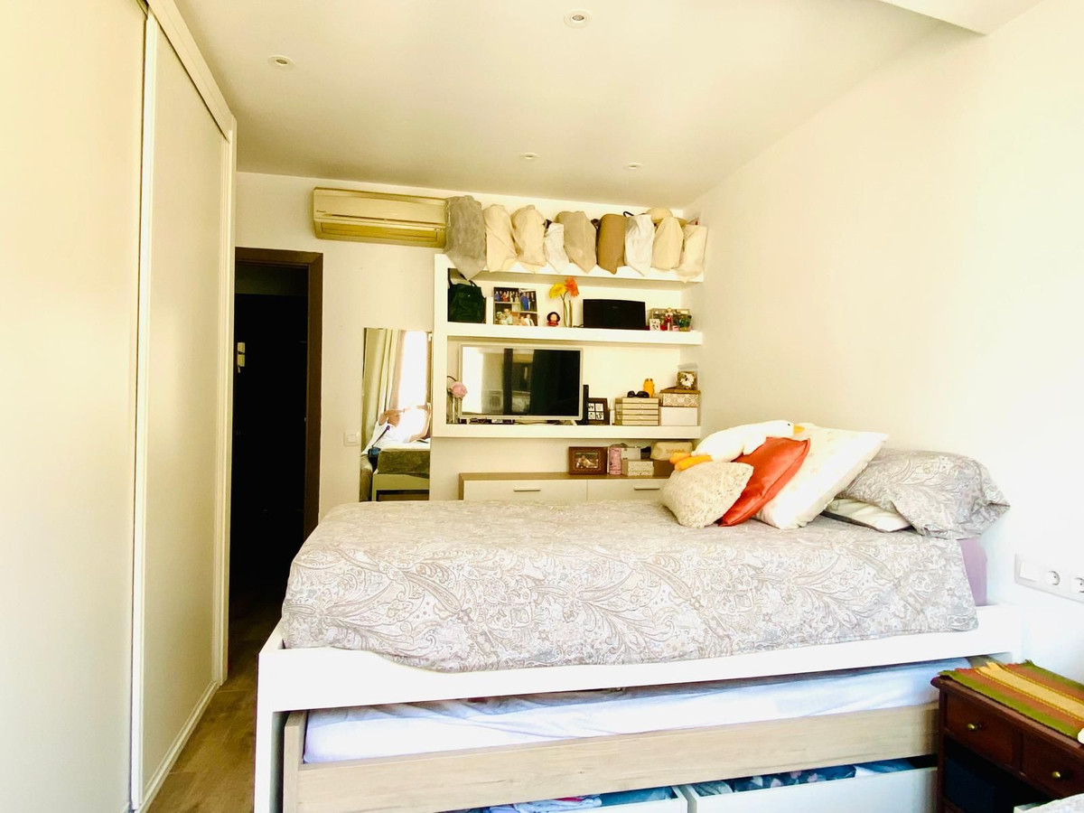 3 Bed, 2 Bath, ApartmentFor Sale, Palma de Mallorca, Islas Baleares