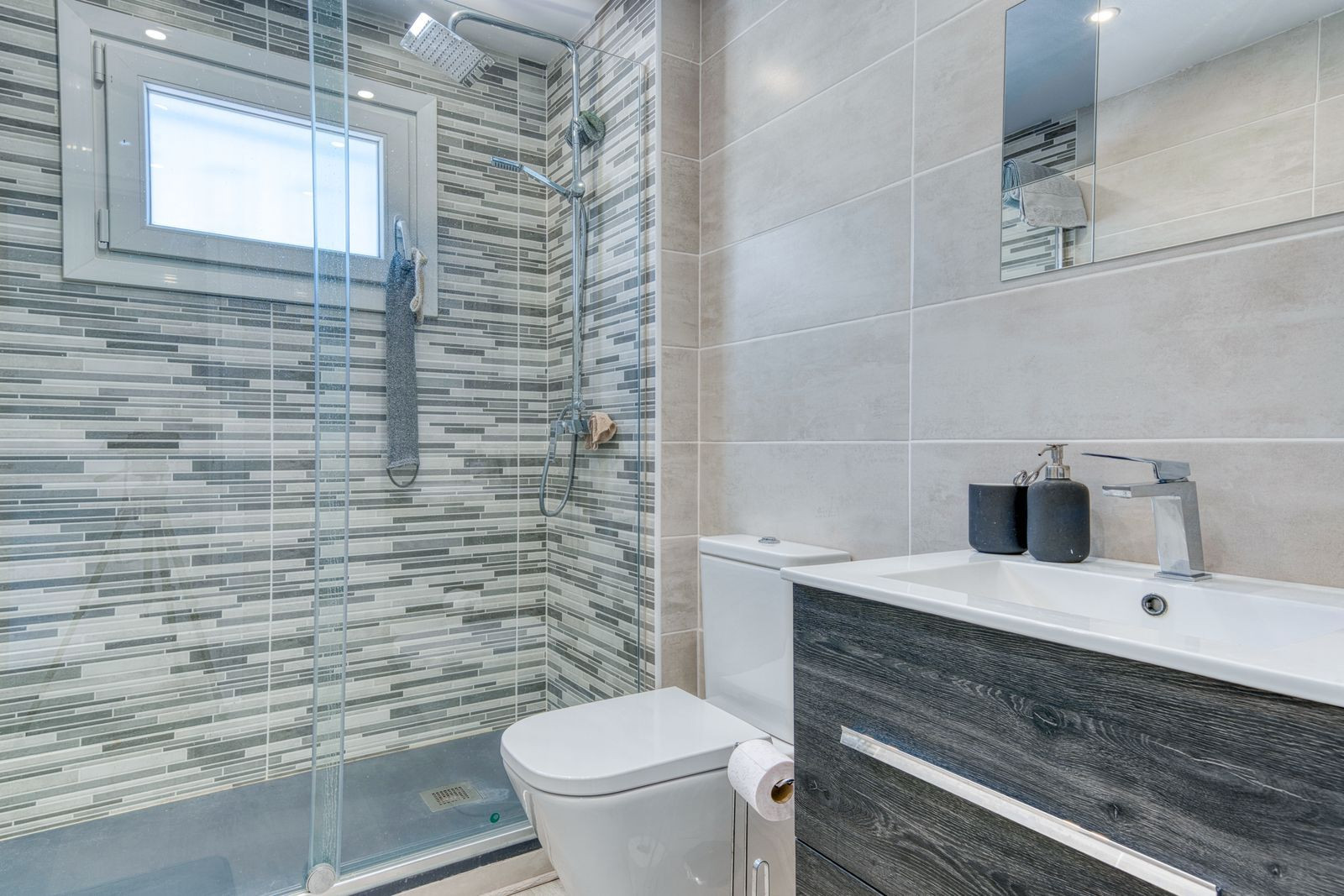 3 Bed, 2 Bath, HouseFor Sale, Marbella, Malaga