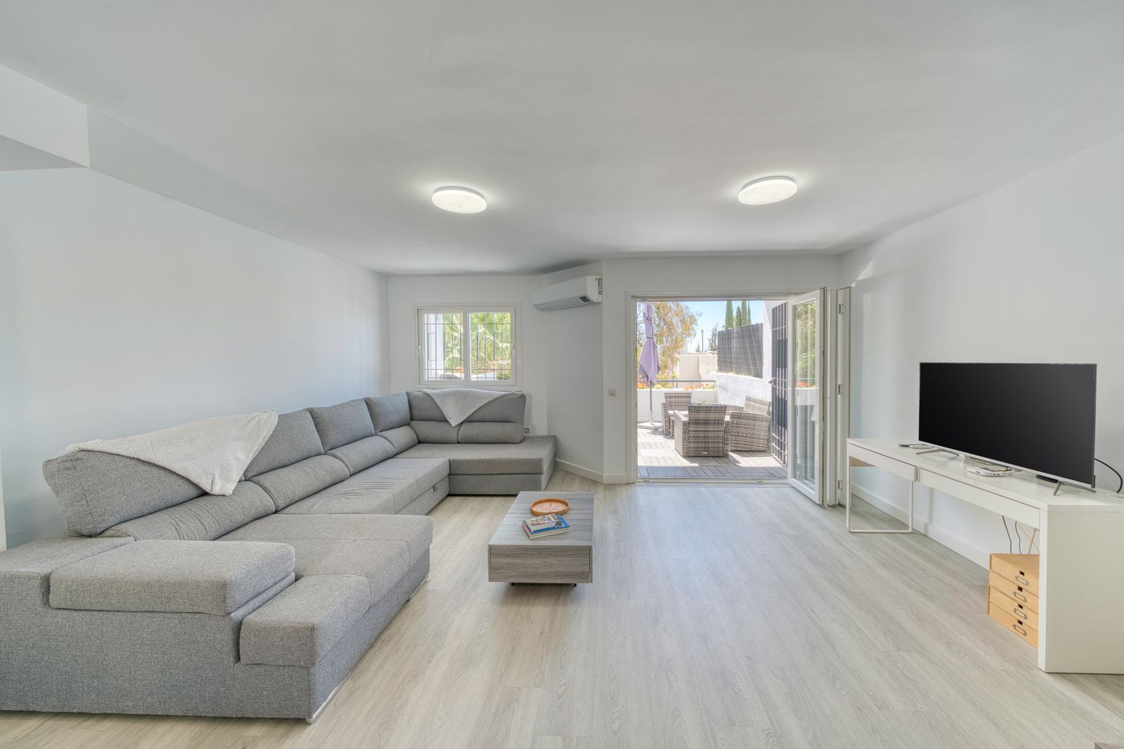 3 Bed, 2 Bath, HouseFor Sale, Marbella, Malaga