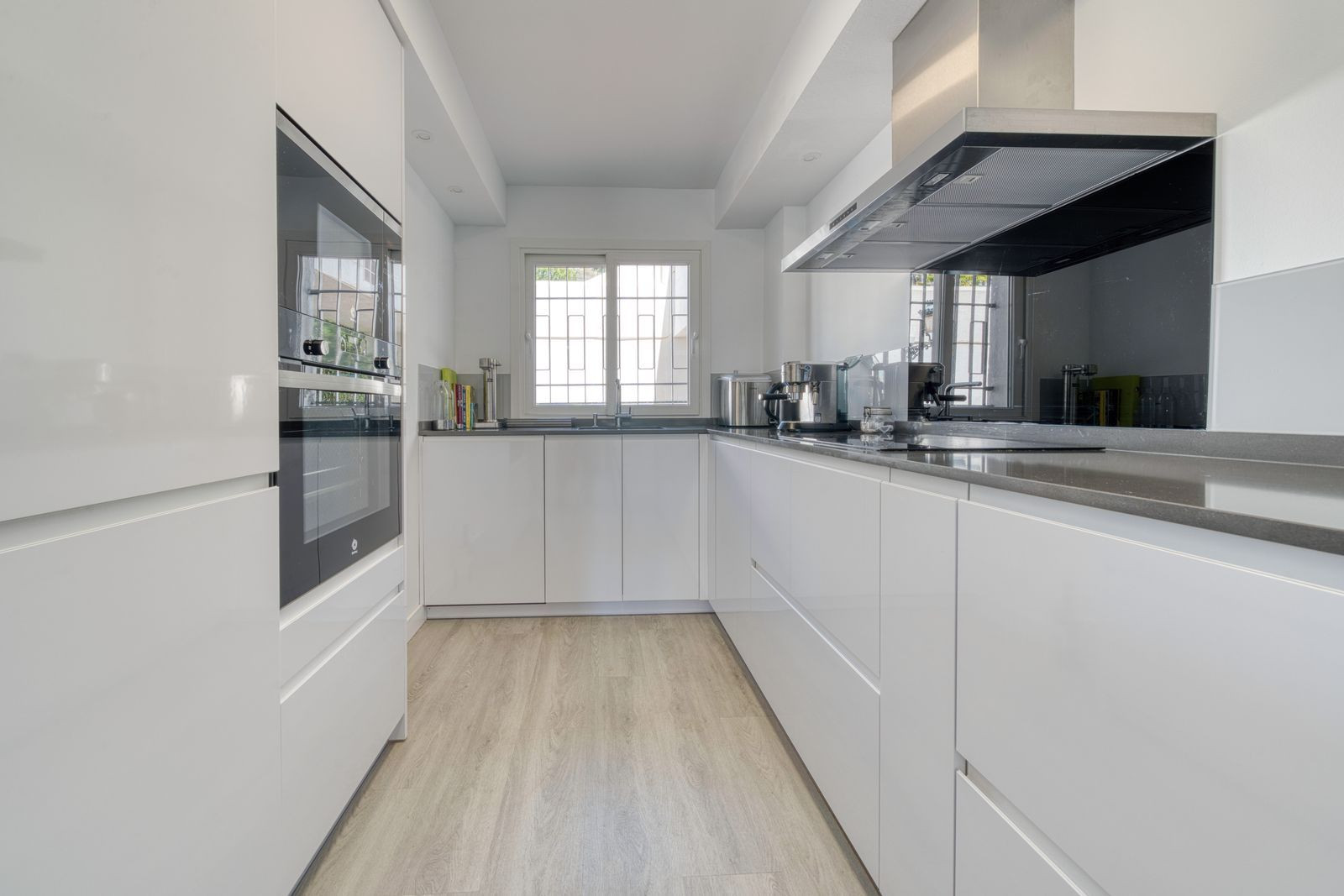 3 Bed, 2 Bath, HouseFor Sale, Marbella, Malaga