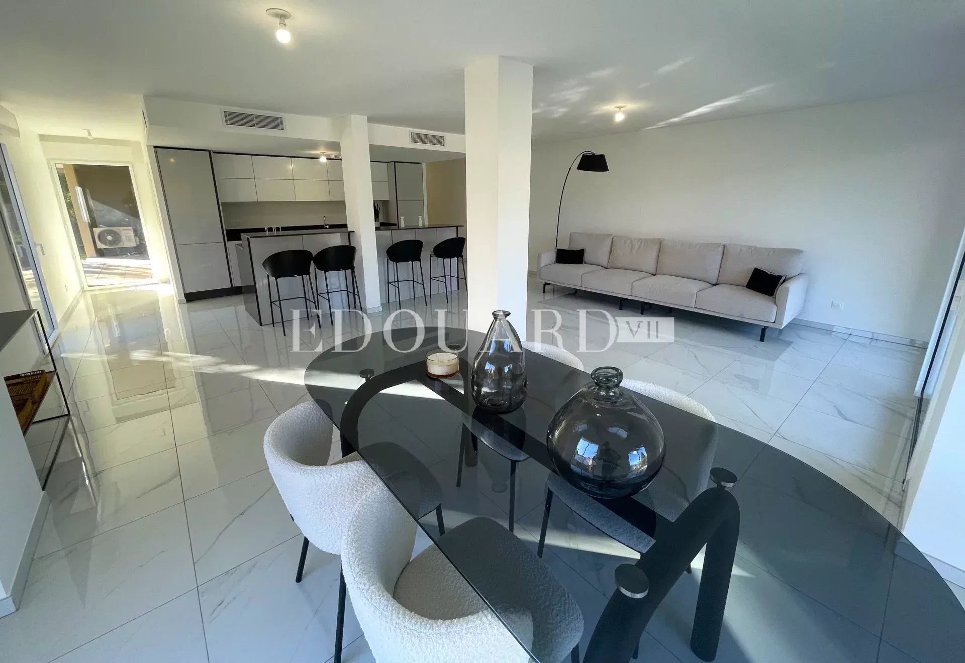 2 Bed, 2 Bath, ApartmentFor Sale, Roquebrune-Cap-Martin, Alpes-Maritimes