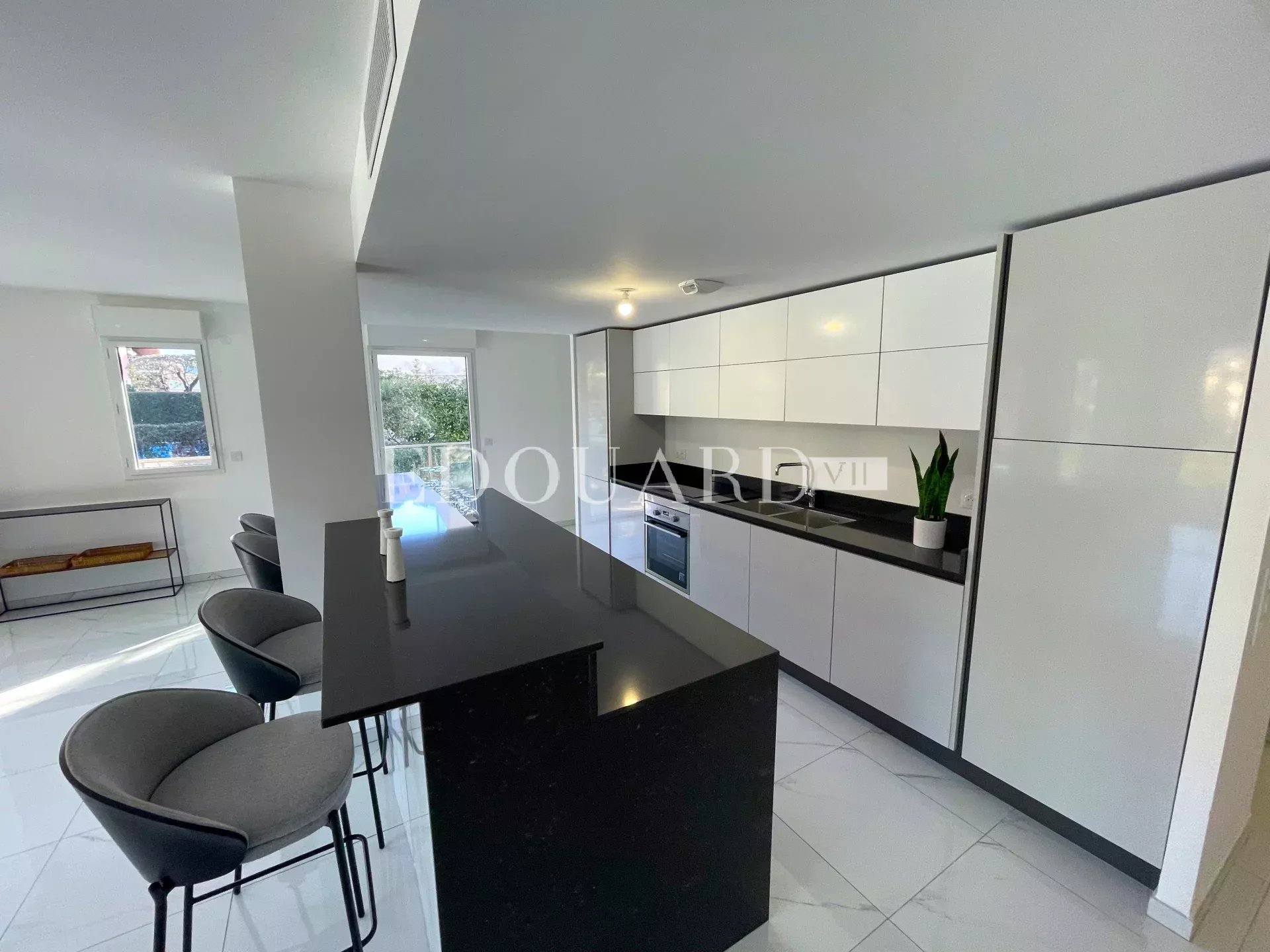 2 Bed, 2 Bath, ApartmentFor Sale, Roquebrune-Cap-Martin, Alpes-Maritimes