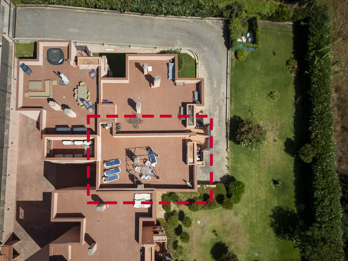 2 Bed, 2 Bath, ApartmentFor Sale, La Duquesa, Malaga