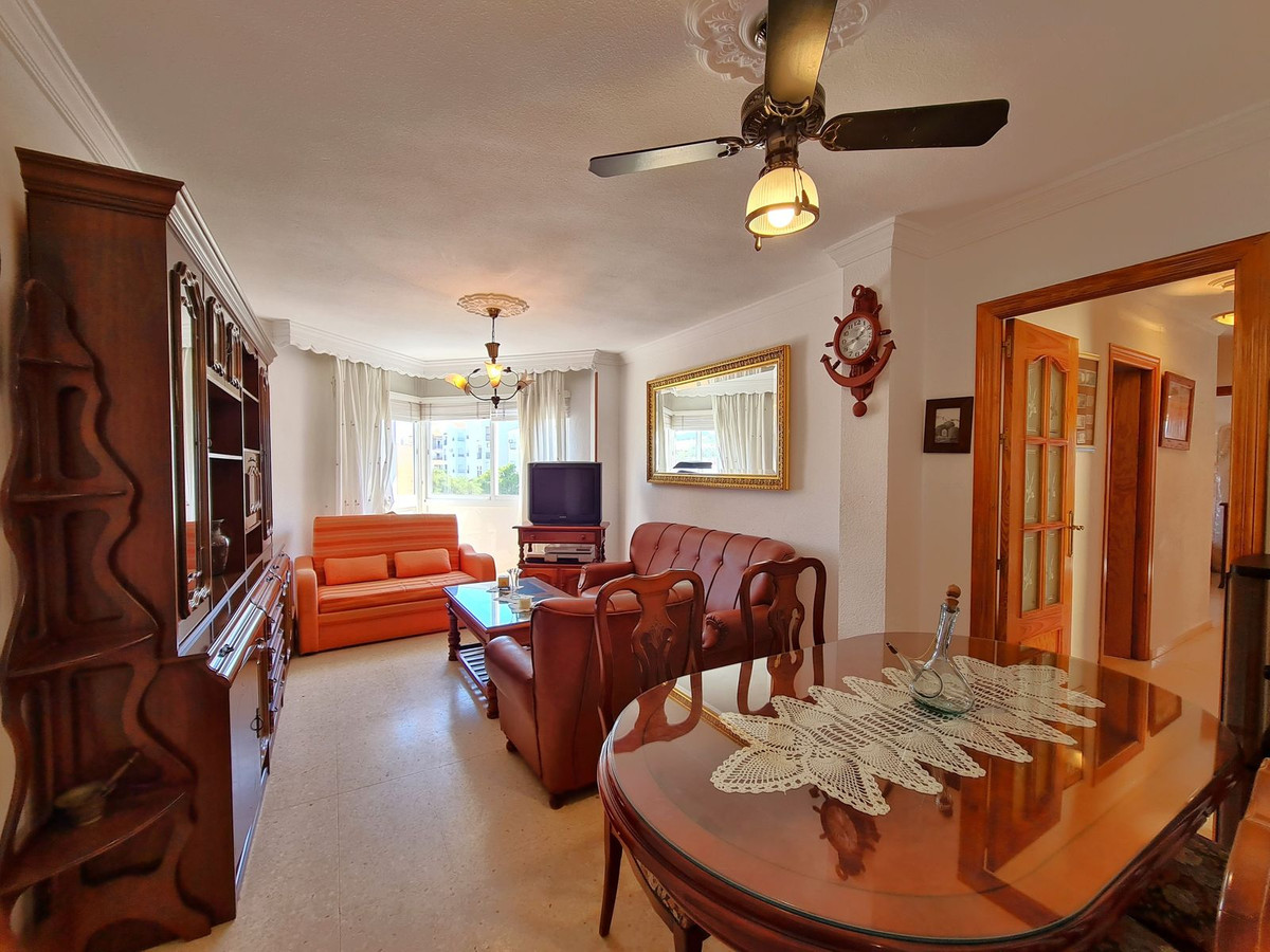 3 Bed, 2 Bath, ApartmentFor Sale, San Luis de Sabinillas, Malaga