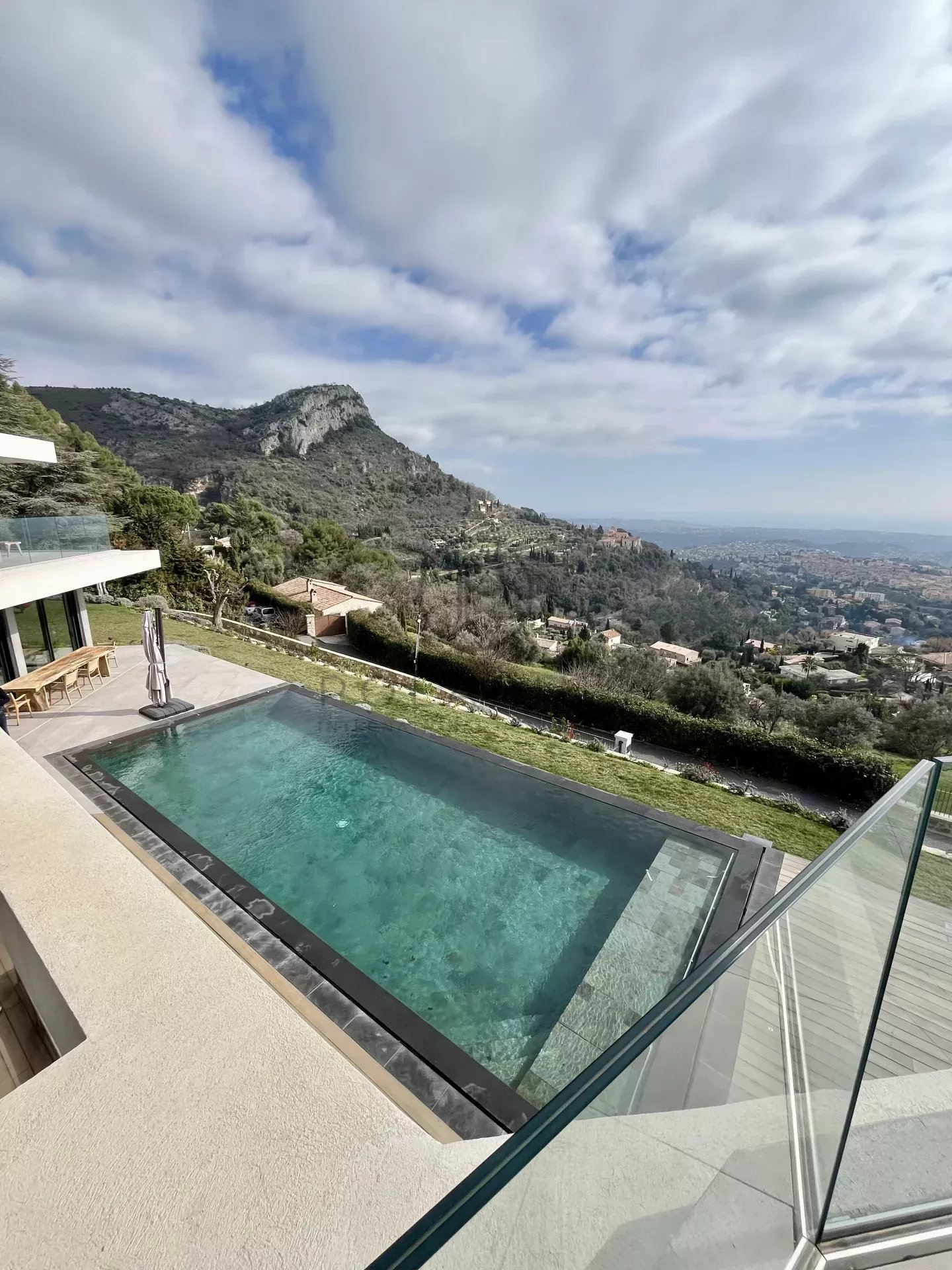 5 Bed, 5 Bath, HouseFor Sale, Vence, Alpes-Maritimes