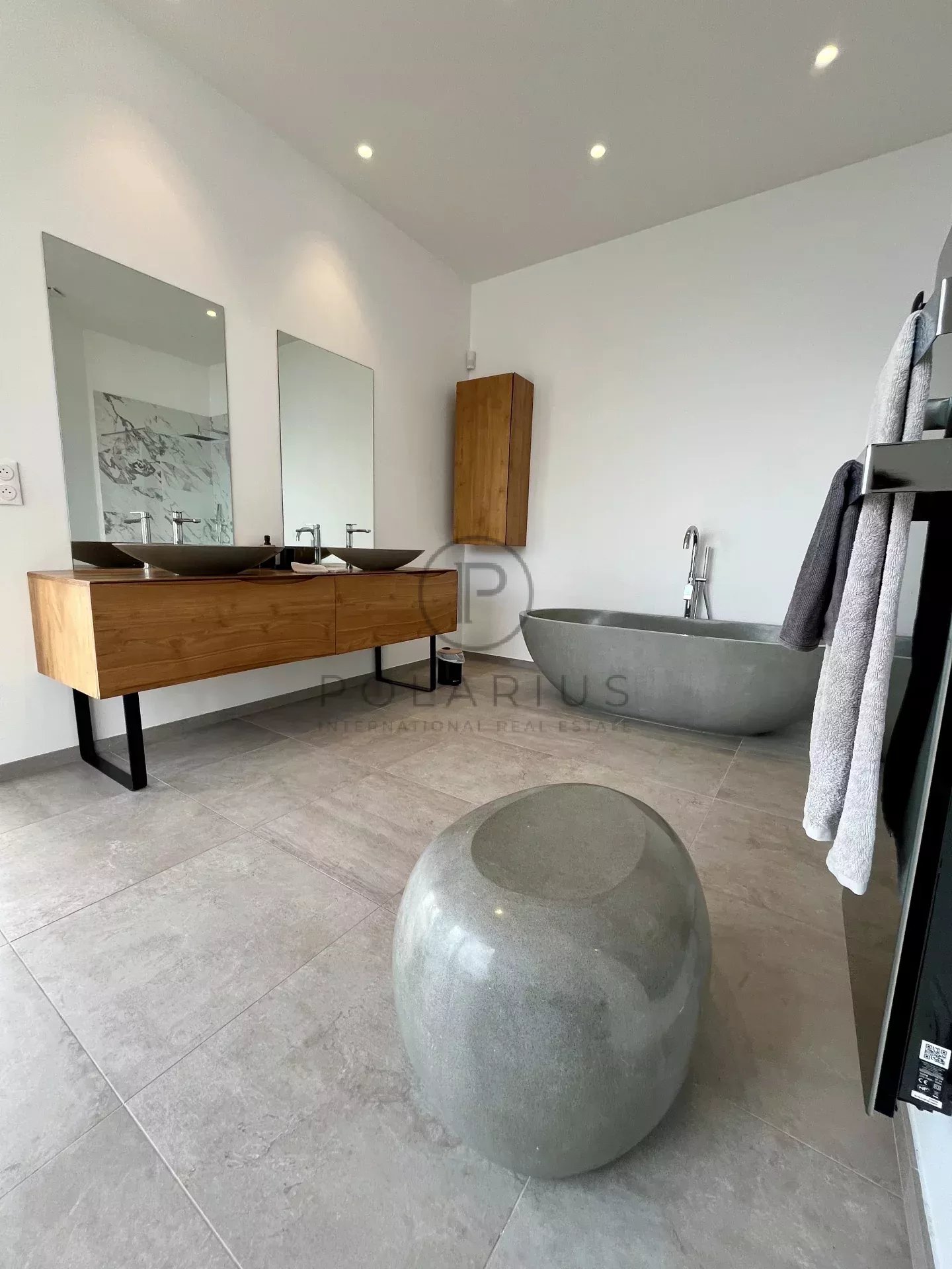 5 Bed, 5 Bath, HouseFor Sale, Vence, Alpes-Maritimes