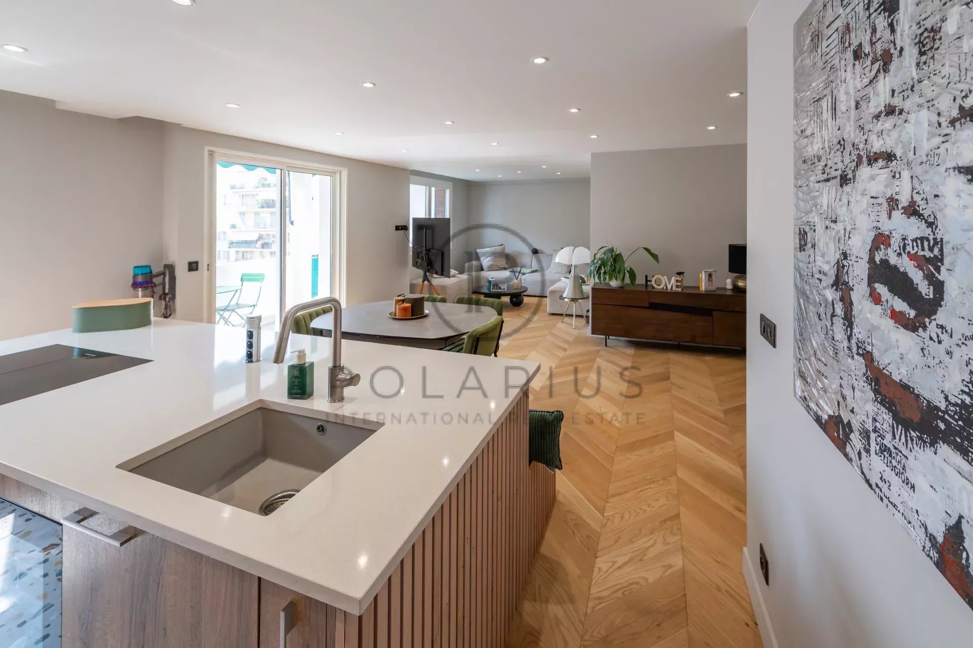 2 Bed, 1 Bath, ApartmentFor Sale, Nice, Alpes-Maritimes