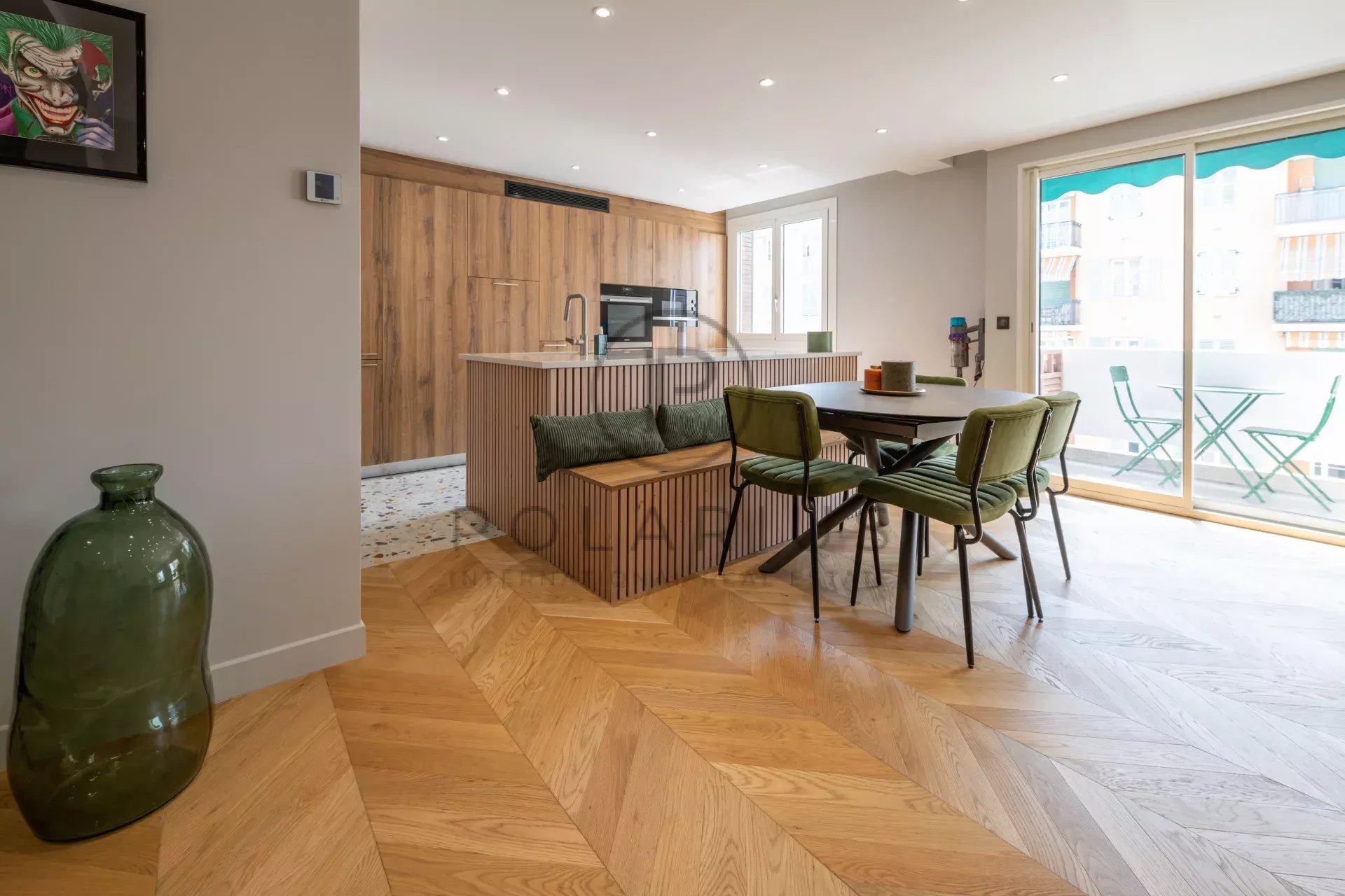 2 Bed, 1 Bath, ApartmentFor Sale, Nice, Alpes-Maritimes