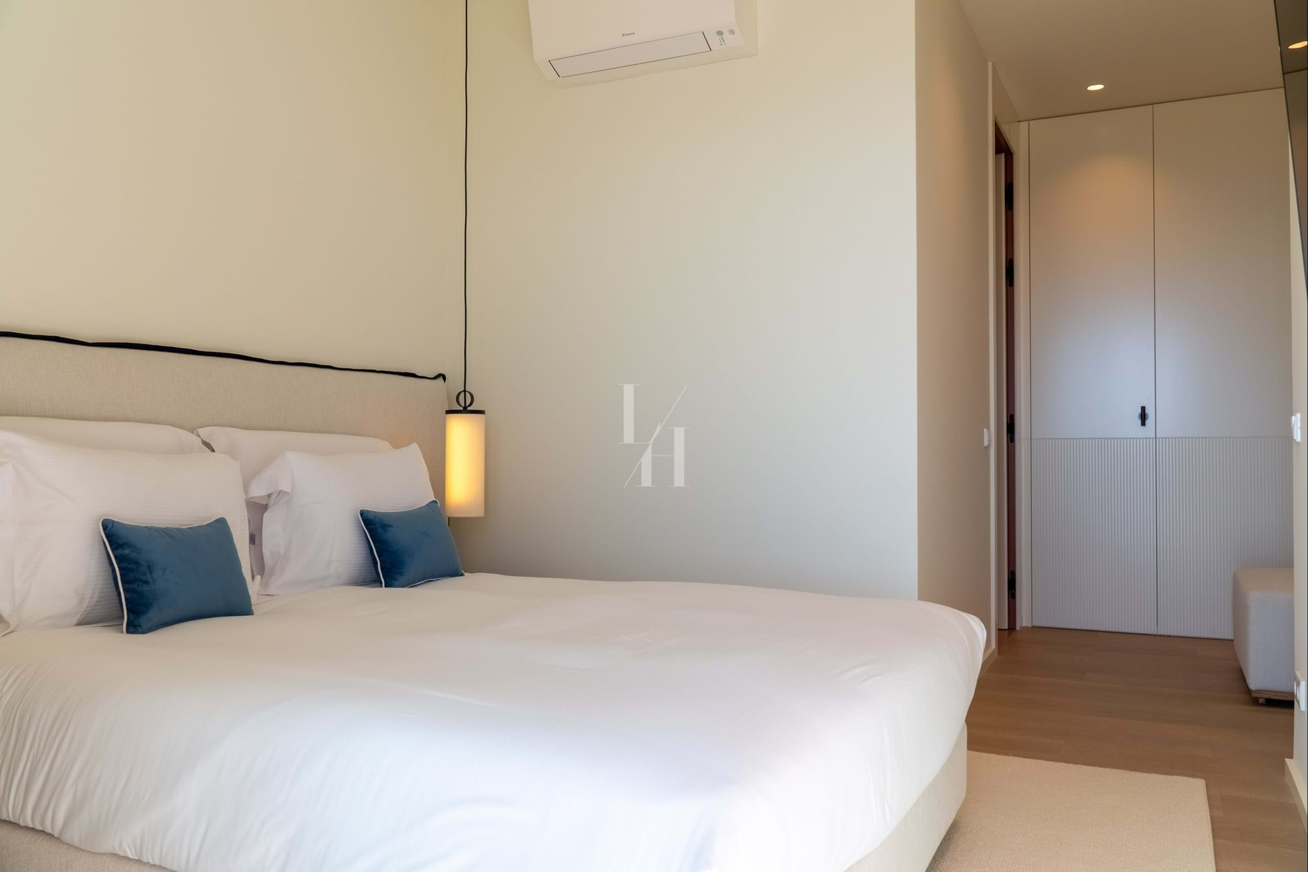 2 Bed, 2 Bath, ApartmentFor Sale, Lagos, Faro, 8600-544