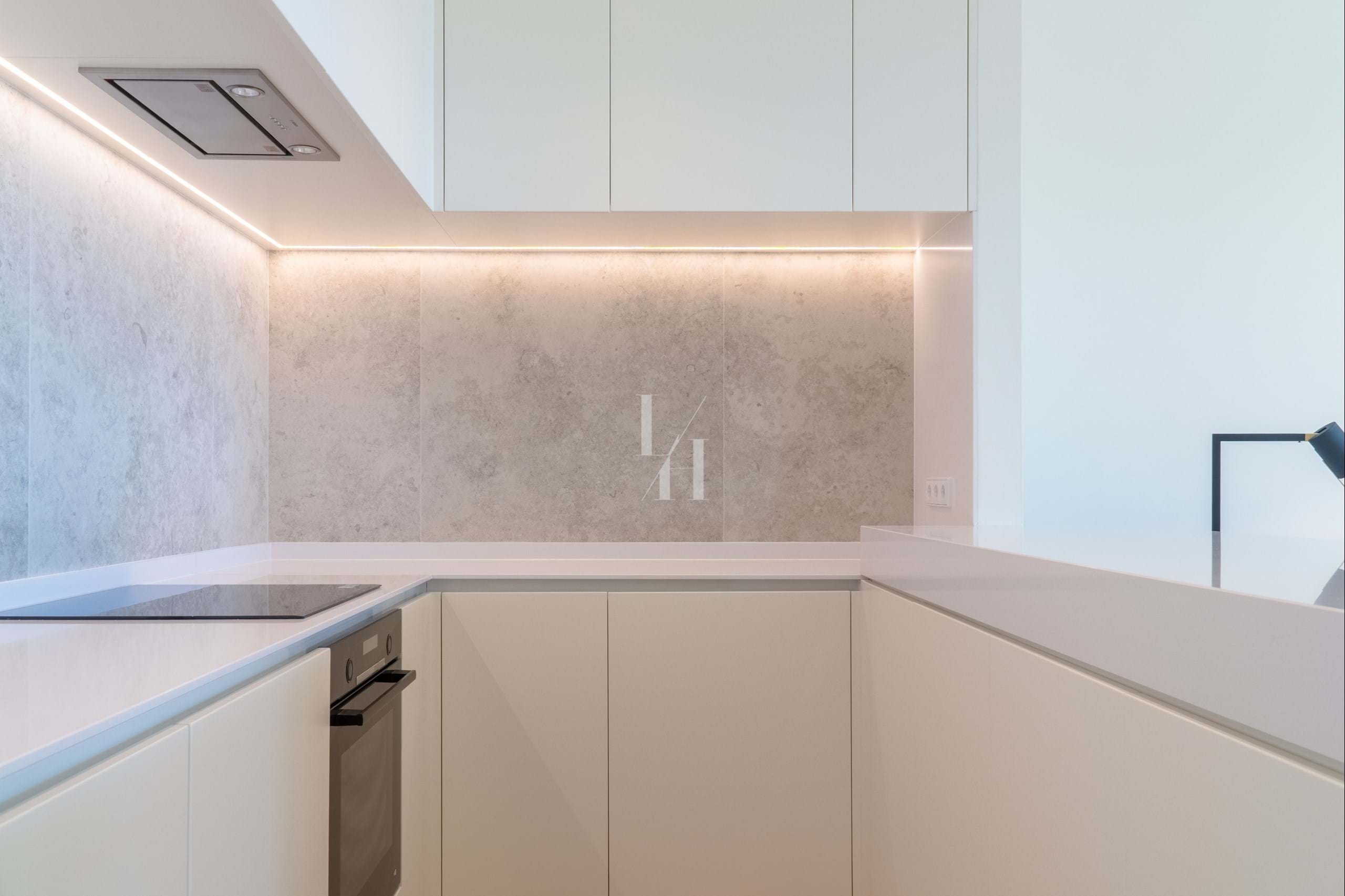 2 Bed, 2 Bath, ApartmentFor Sale, Lagos, Faro, 8600-544