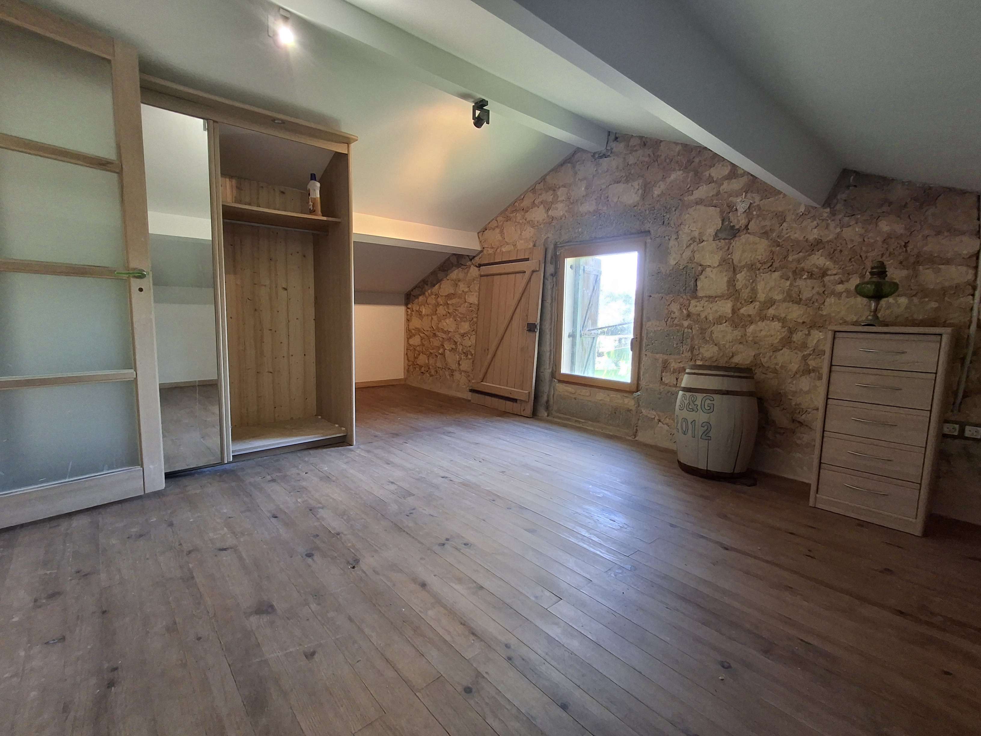 4 Bed, 3 Bath, HouseFor Sale, Lalinde, Dordogne, Aquitaine, 24150