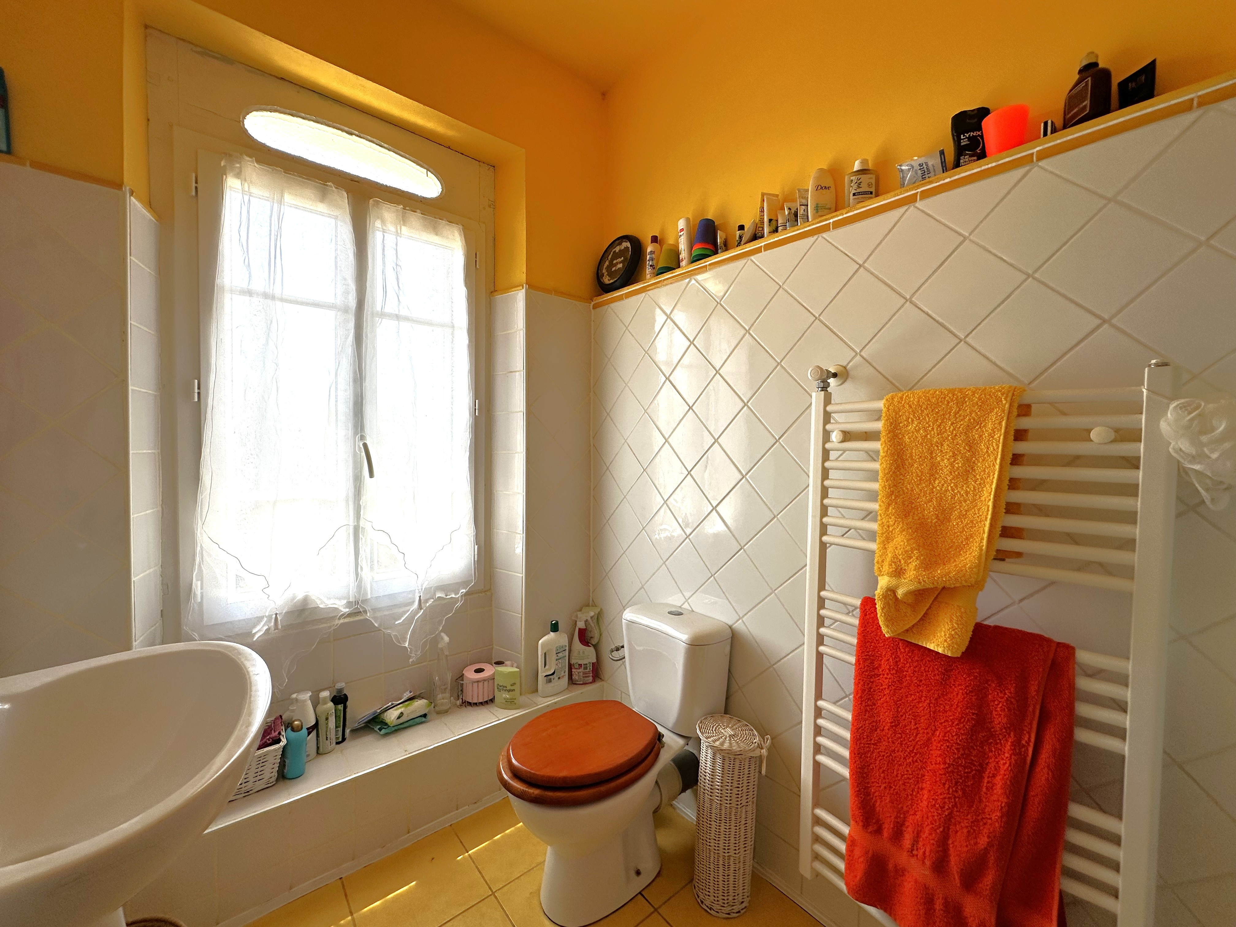 5 Bed, 1 Bath, HouseFor Sale, Loubes bernac, Lot-et-Garonne, Aquitaine, 47120