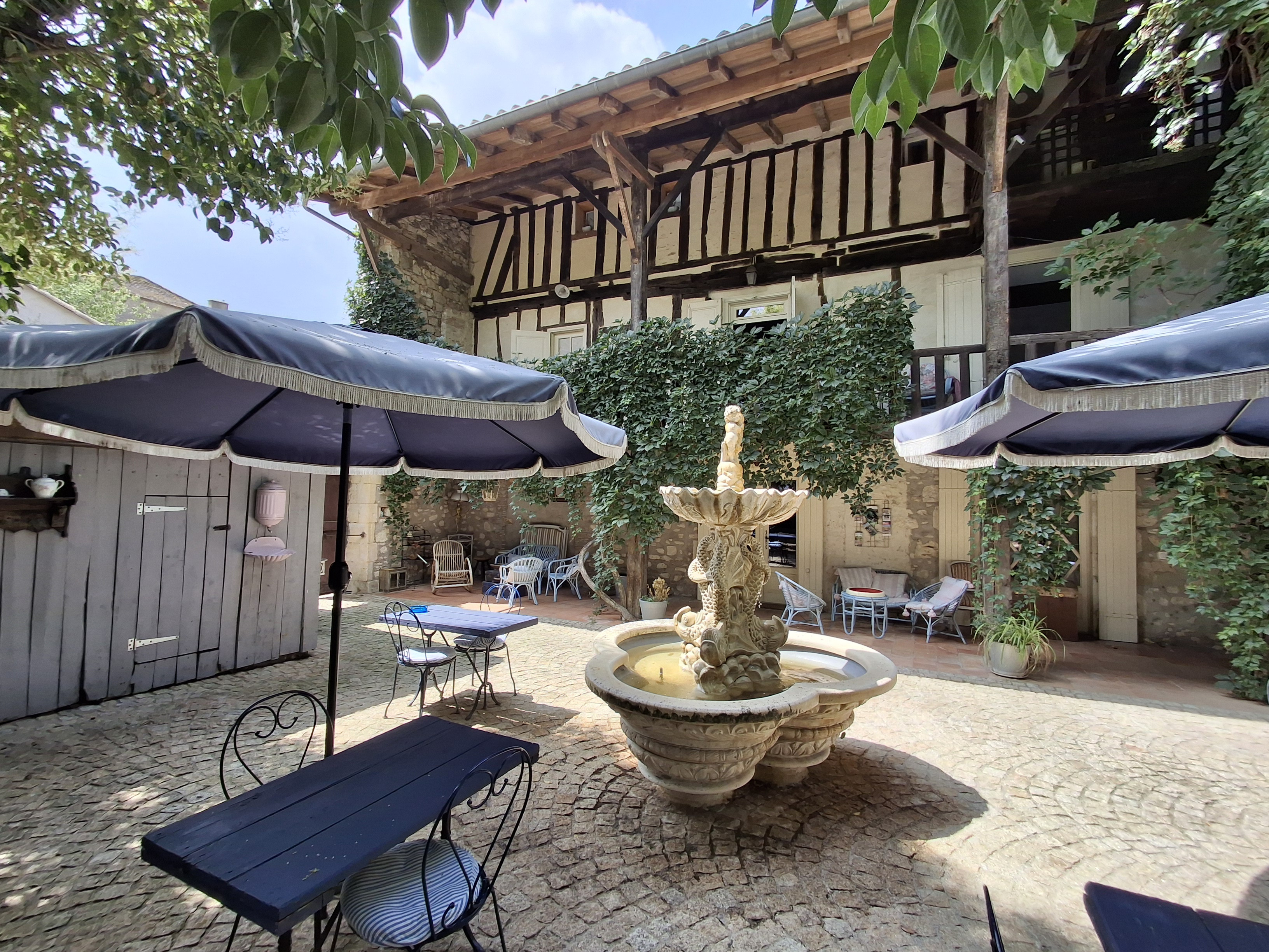 8 Bed, 6 Bath, HouseFor Sale, Villereal, Lot-et-Garonne, Aquitaine, 47210