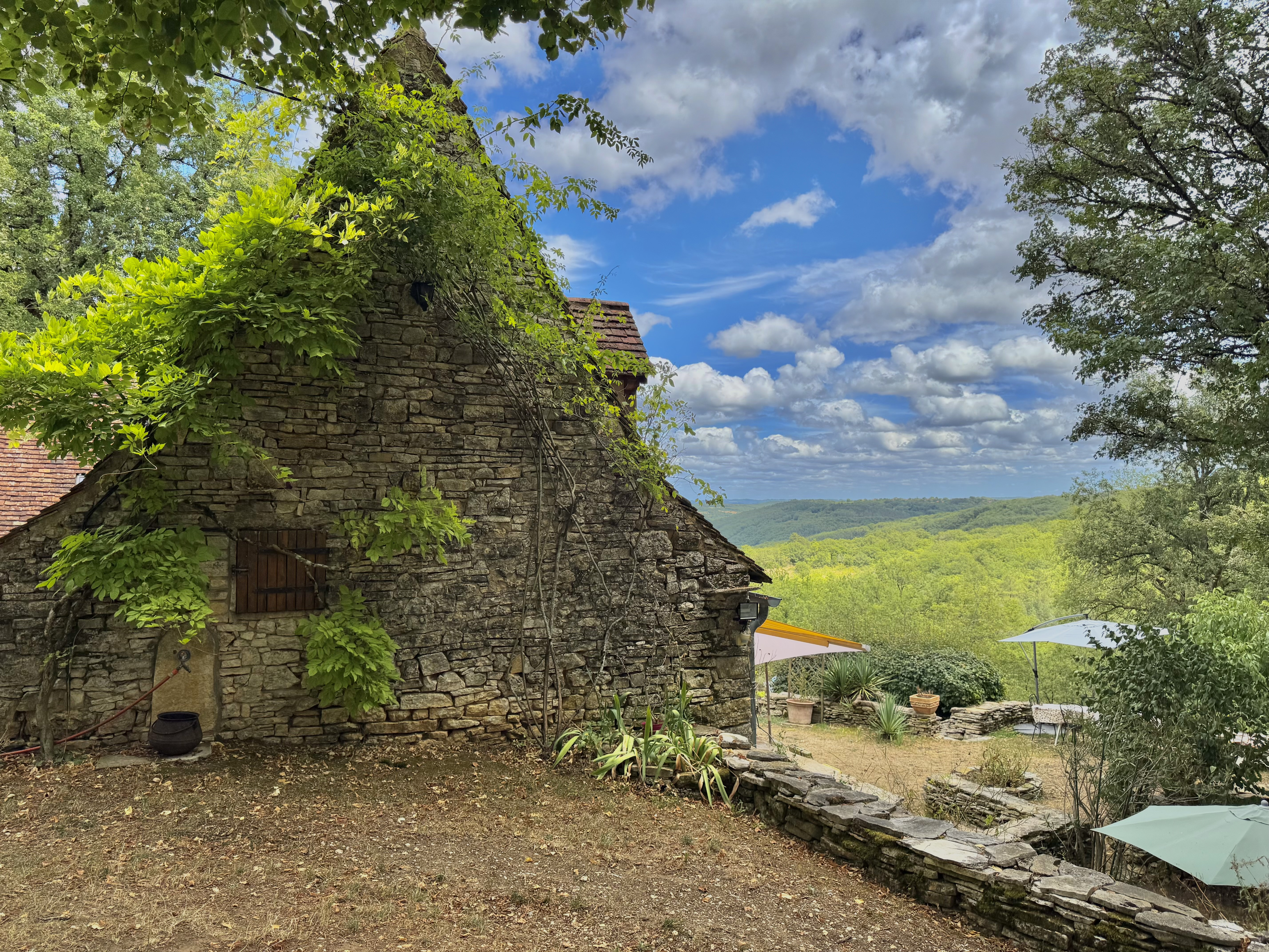 4 Bed, 1 Bath, HouseFor Sale, Bouzic, Dordogne, Aquitaine, 24250