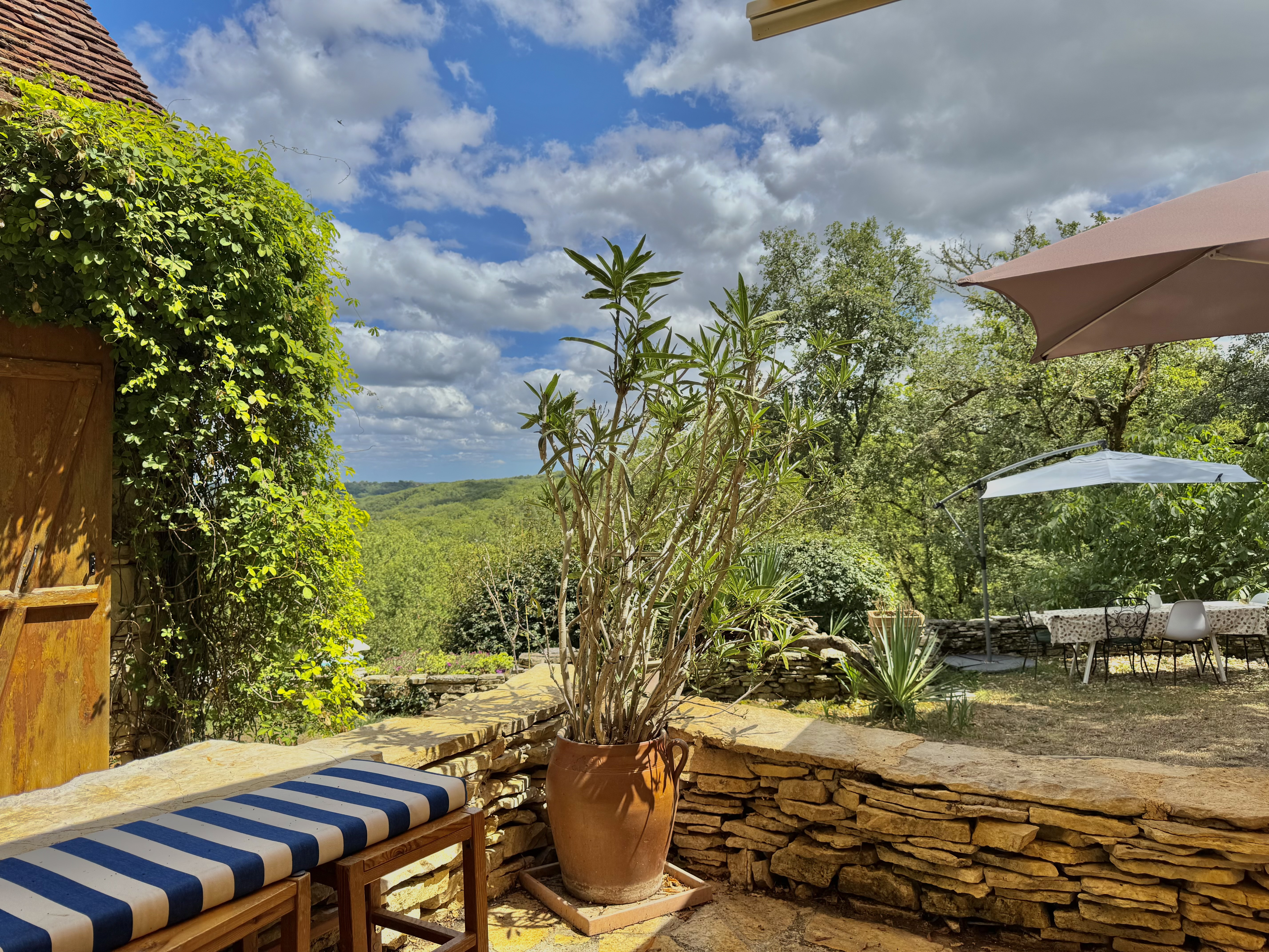 4 Bed, 1 Bath, HouseFor Sale, Bouzic, Dordogne, Aquitaine, 24250