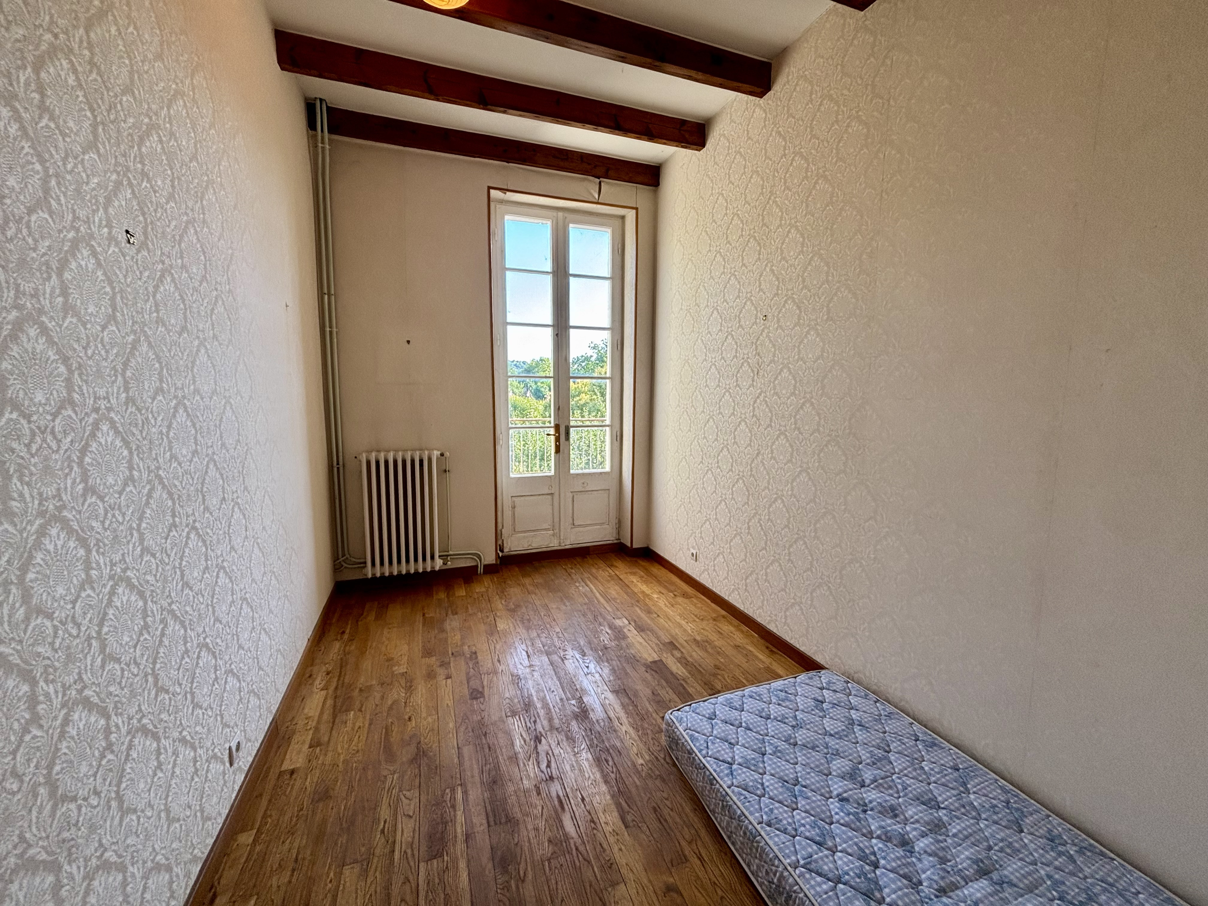 4 Bed, 1 Bath, HouseFor Sale, Villeneuve sur lot, Lot-et-Garonne, Aquitaine, 47300