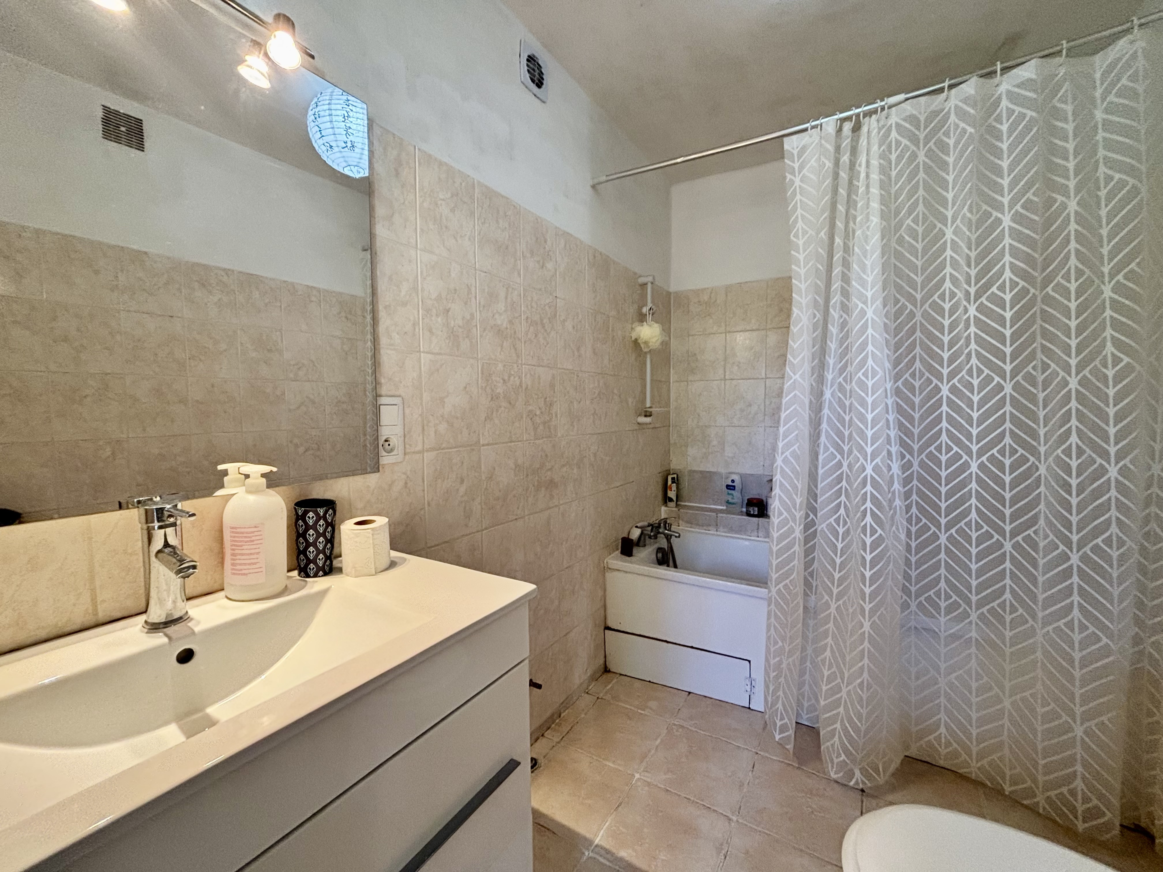 4 Bed, 1 Bath, HouseFor Sale, Villeneuve sur lot, Lot-et-Garonne, Aquitaine, 47300